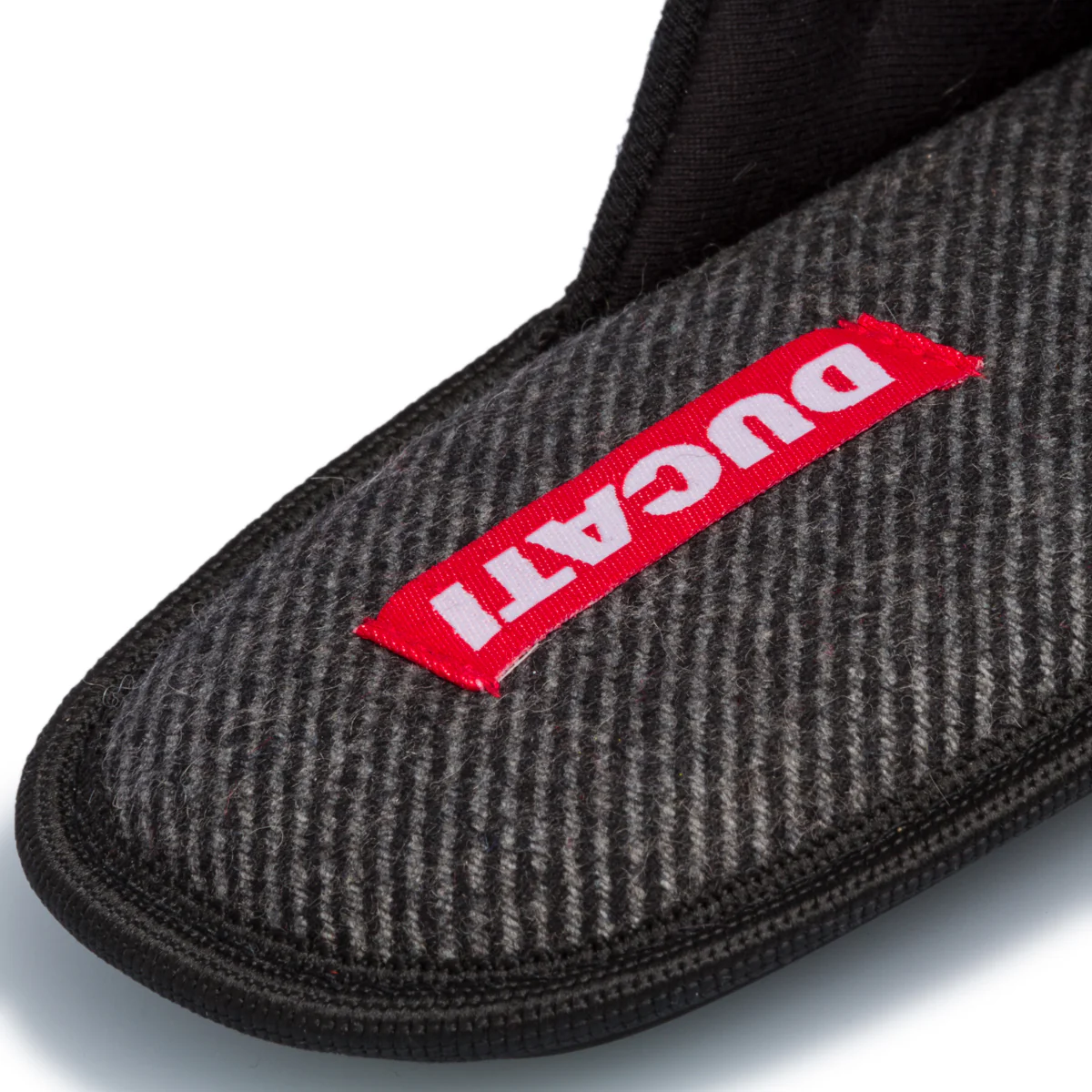 Pantofole da uomo nere con logo a contrasto Ducati - Image 8