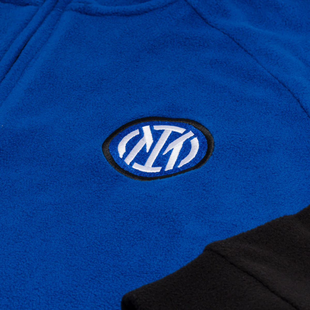 Pigiama invernale in pile nerazzurro da bambino con logo Inter - Image 8