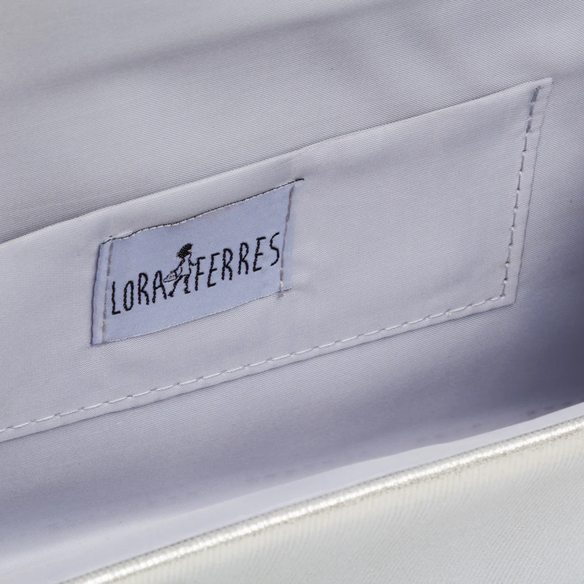 Pochette da donna argento con glitter e con logo Lora Ferres - Image 4