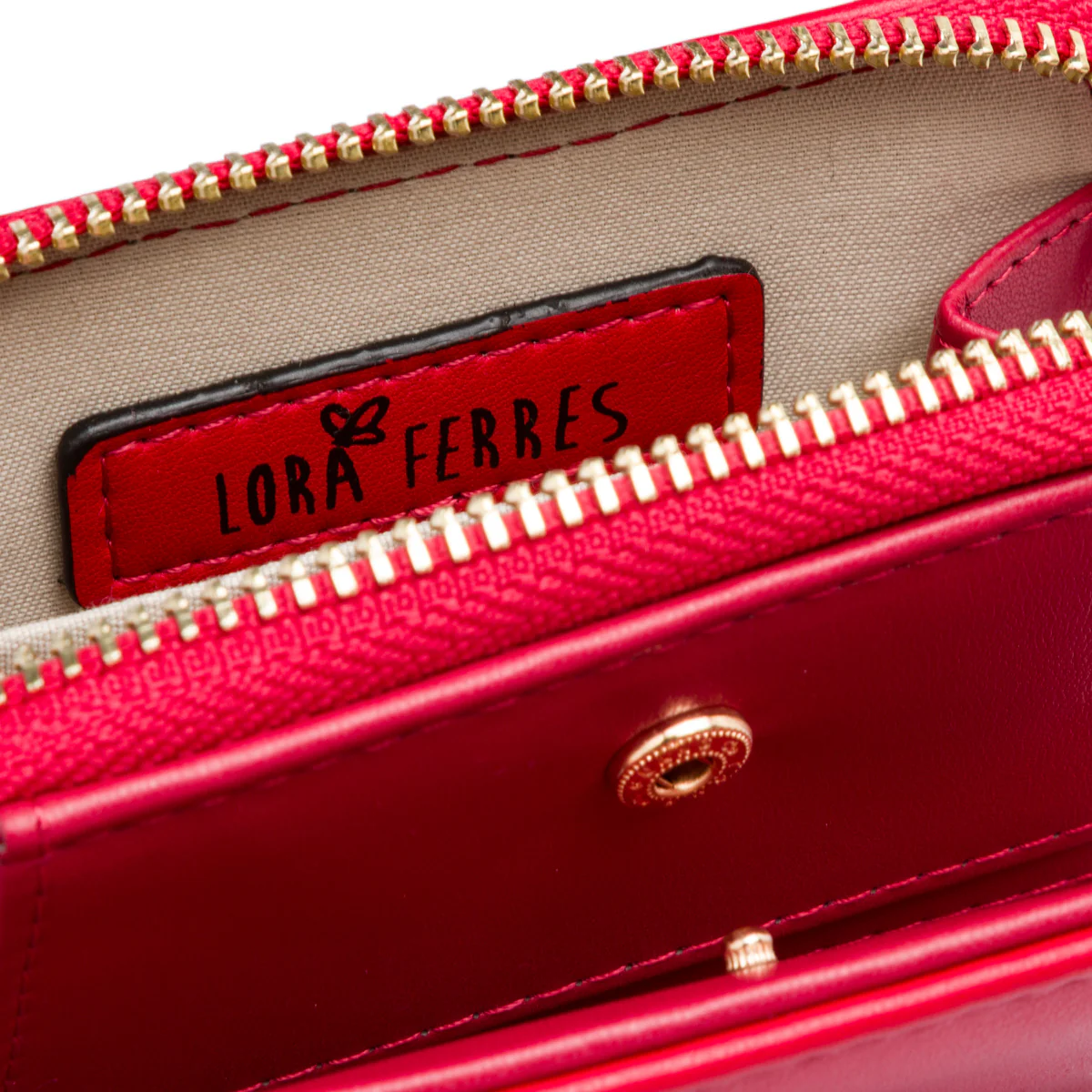 Portafoglio Rosso da Donna con logo in metallo Lora Ferres - Image 5