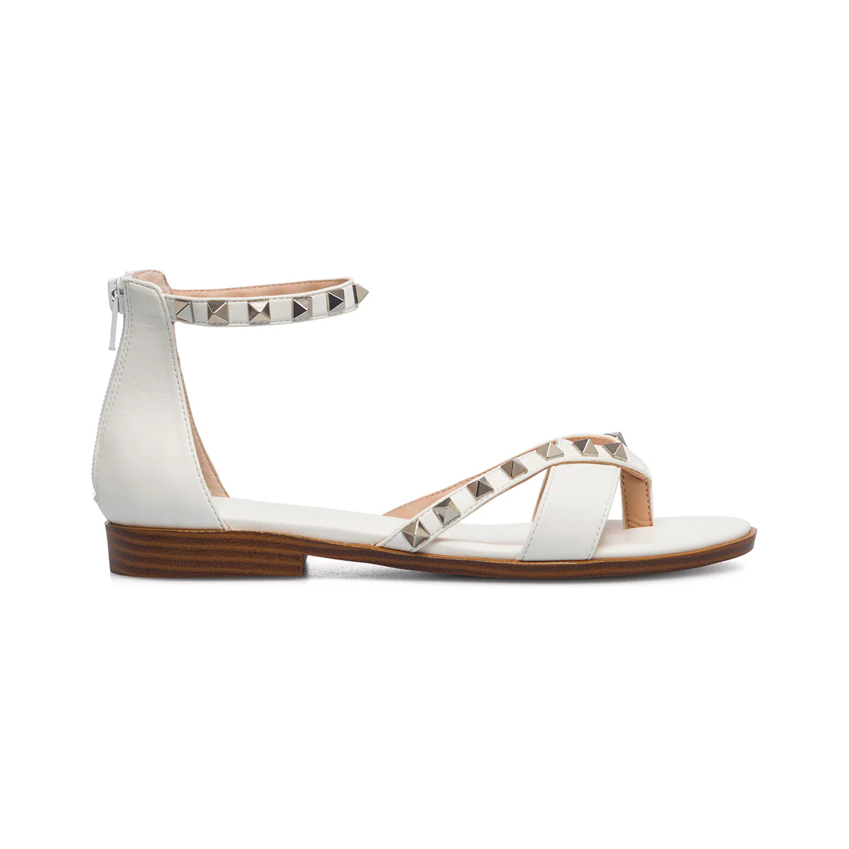 Sandali bassi bianchi da donna con borchie a piramide Swish Jeans - Image 12