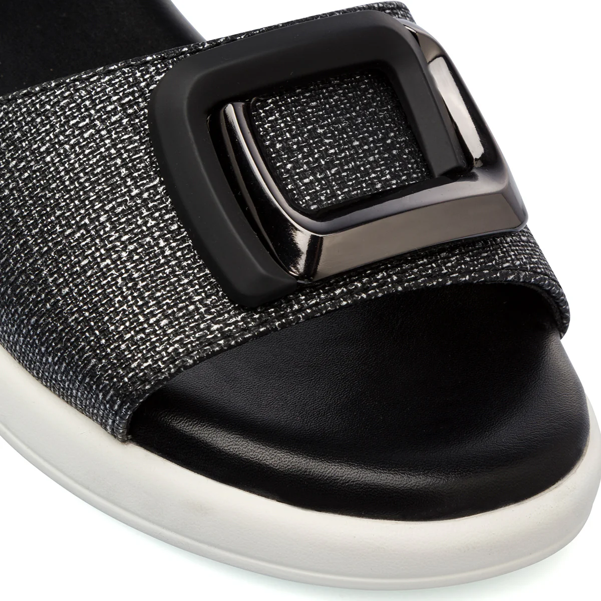 Sandali Comfort Neri da Donna con fibbia gioiello sulla tomaia P Soft - Image 4