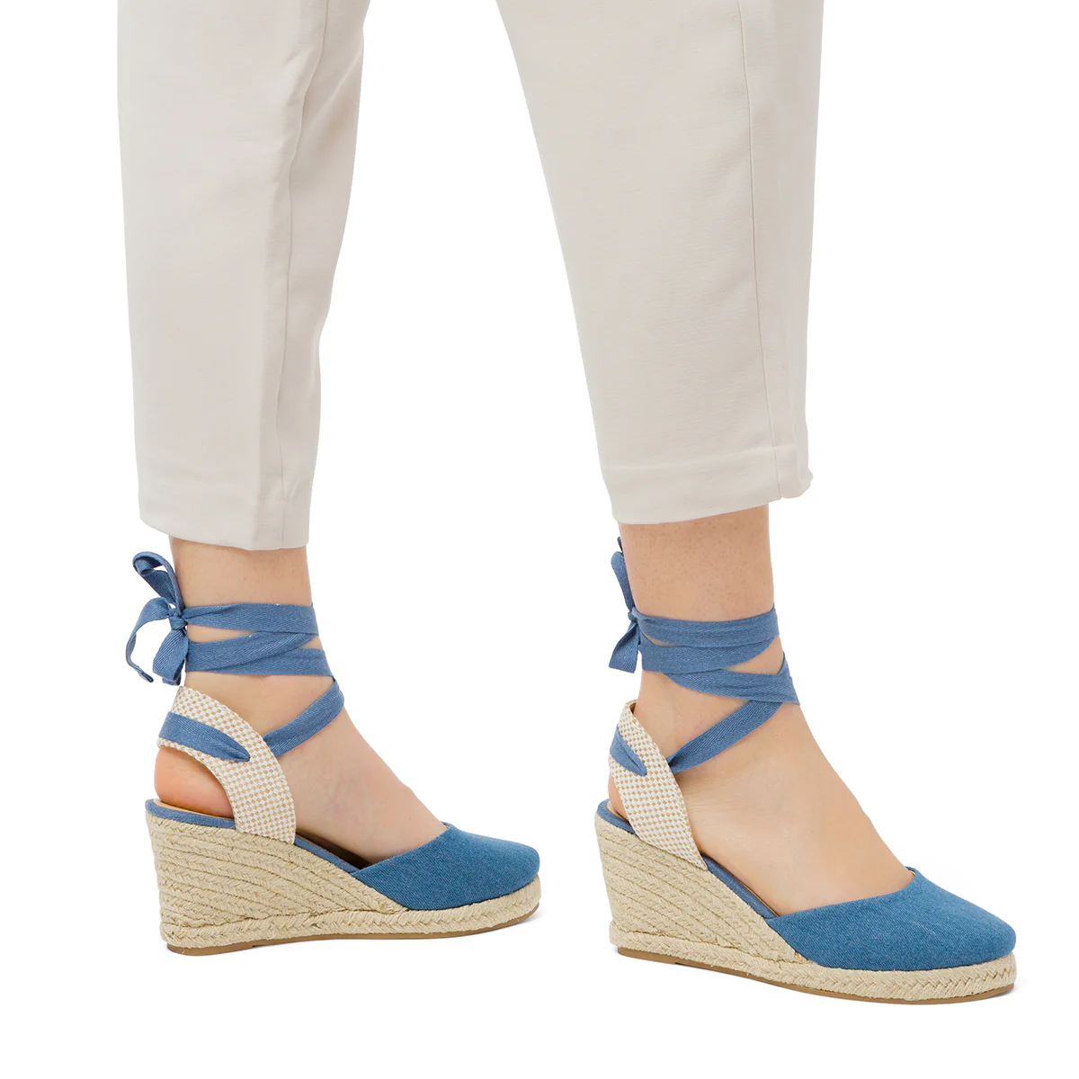 Sandali da donna blu jeans con zeppa effetto rafia Lora Ferres
