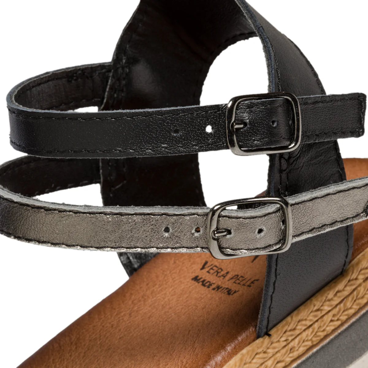 Sandali bassi neri in pelle con dettaglio argento P Essentials - Image 8