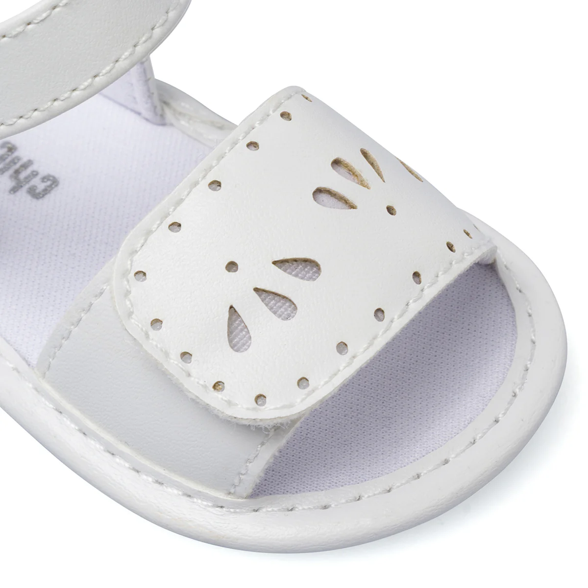 Sandali Primi Passi da Bambina Bianchi con cuore traforato Chicco - Image 4