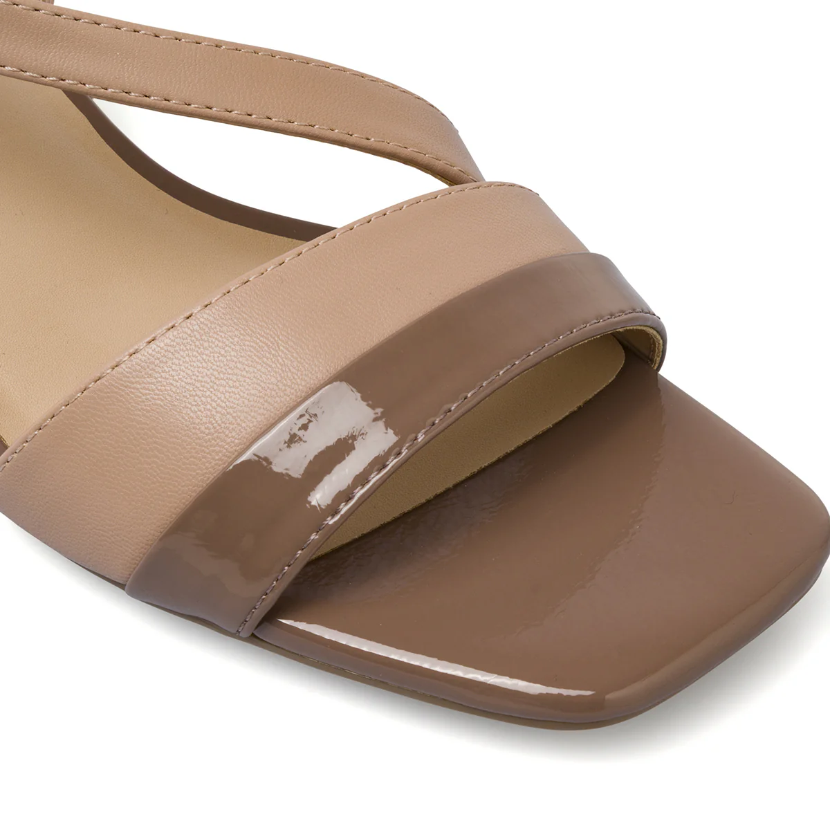 Sandali Rosa Donna effetto vernice con tacco colonna 6 cm Lora Ferres - Image 5