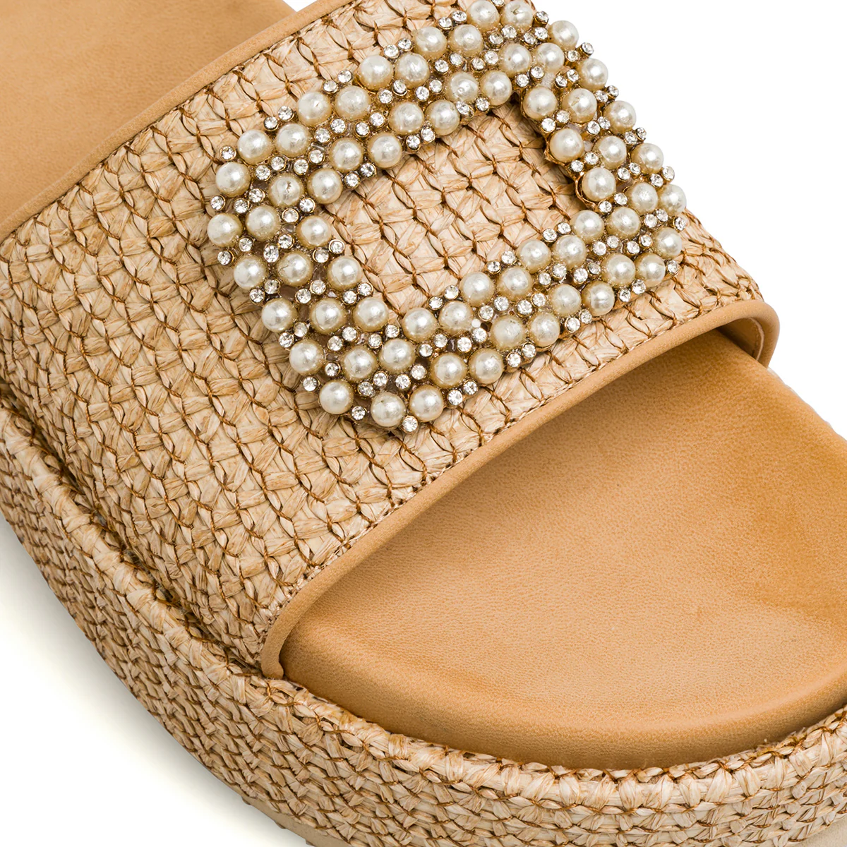 Sandali Taupe da Donna con Fibbia Gioiello effetto Rafia Swish Jeans - Image 4