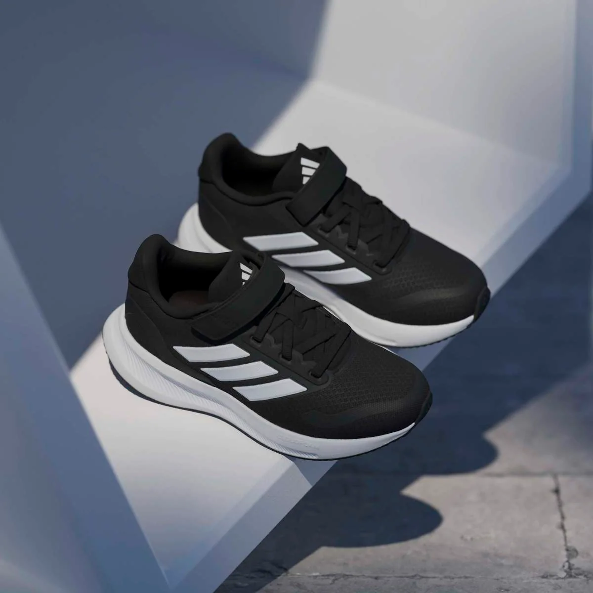 Scarpe Bambino Nere con Strappo e Cloudfoam adidas Runfalcon 5 - Image 3