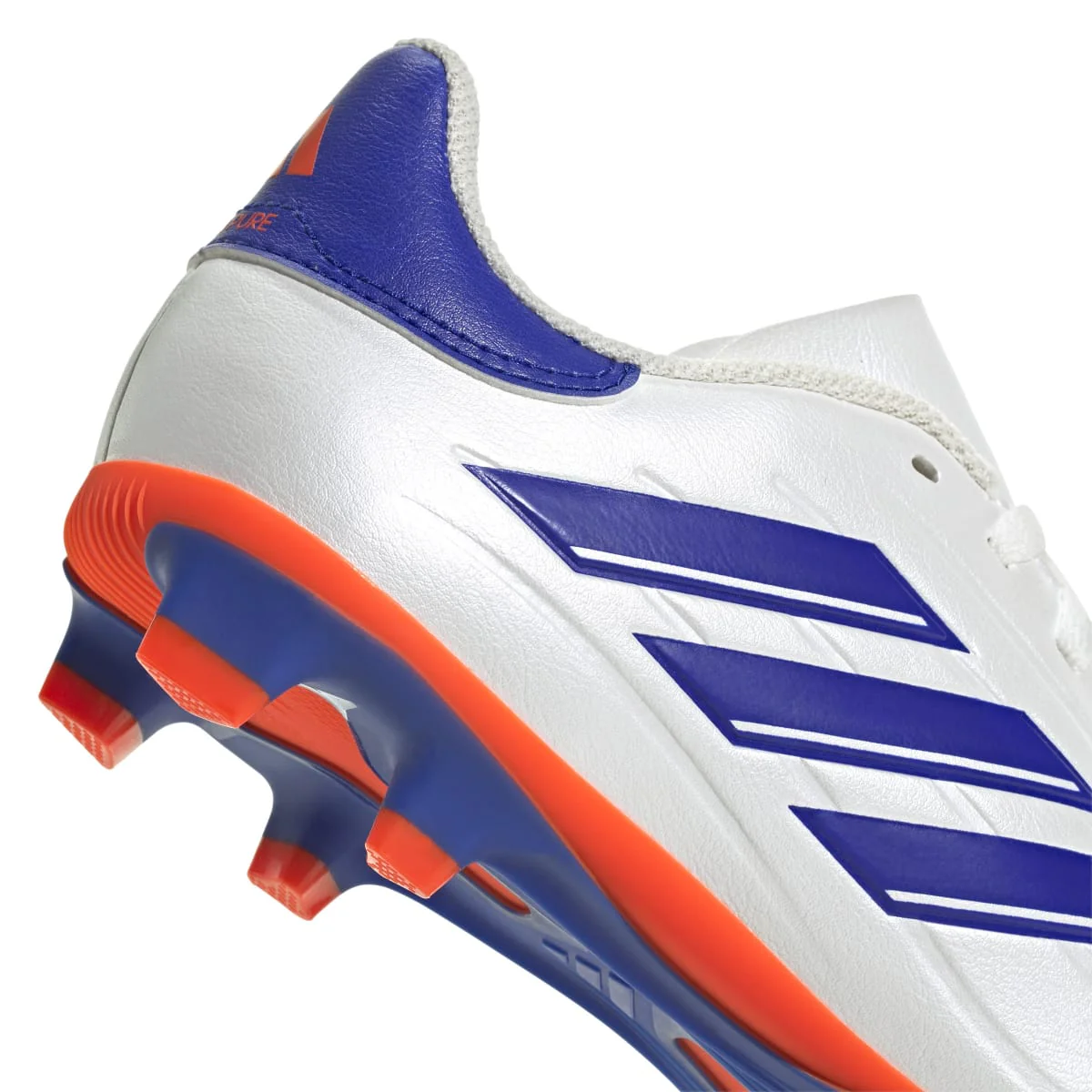 Scarpe da calcio da ragazzo bianche con dettagli blu e arancioni adidas Copa Pure 2 Club FXG - Image 7
