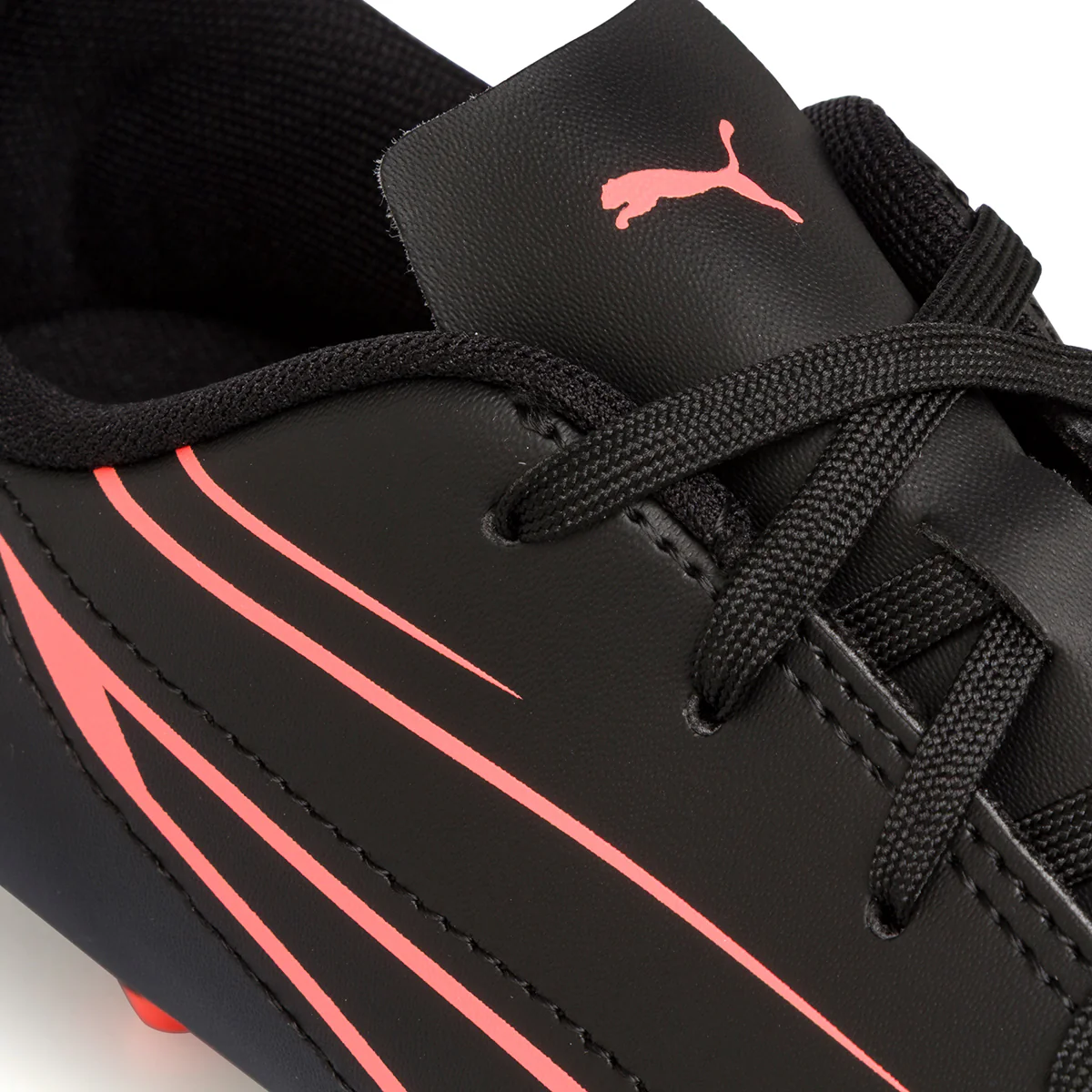 Scarpe da Calcio Nere e Rosa da ragazzo Puma Vitoria FG/AG - Image 5