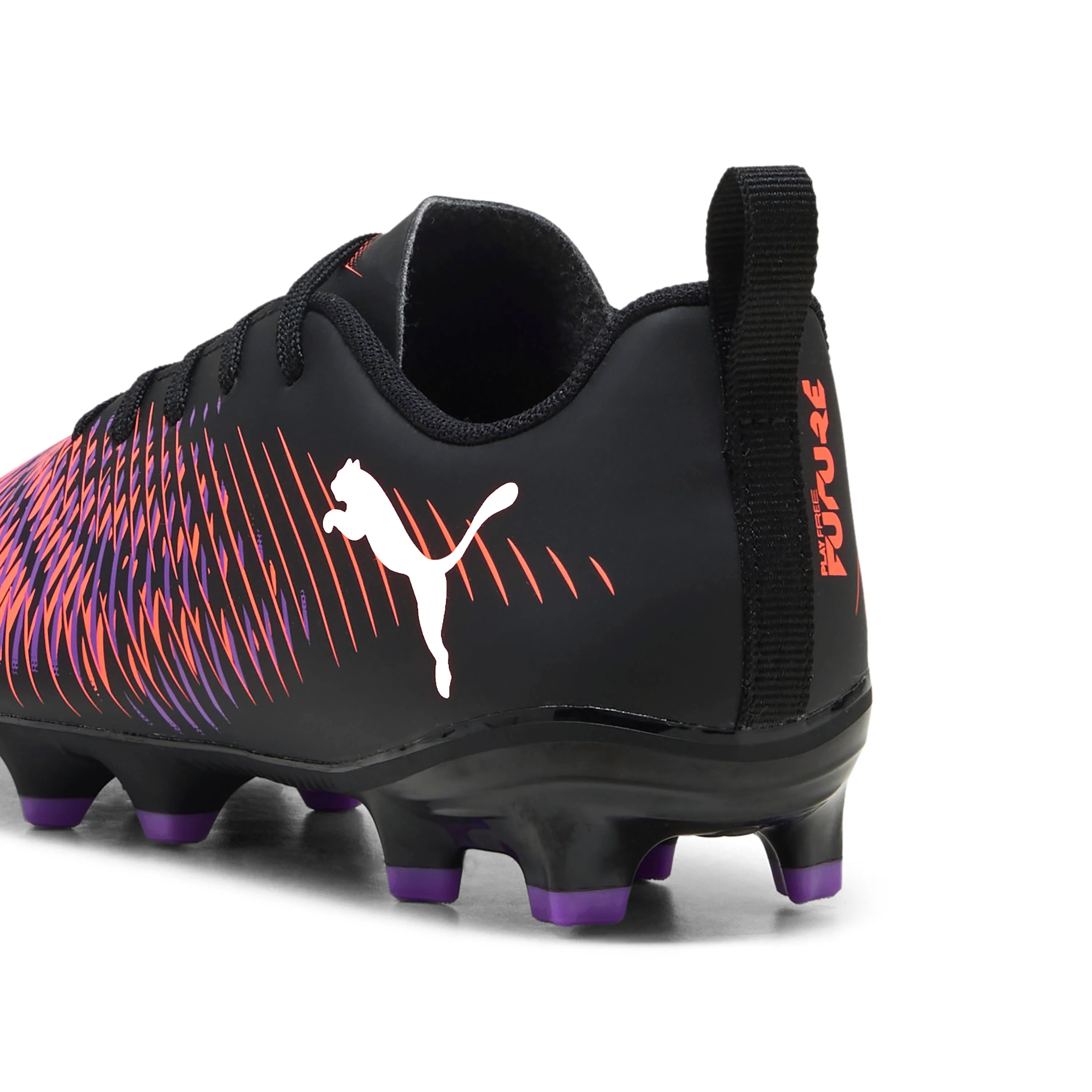 Scarpe da Calcio Nere da bambino con logo laterale FUTURE 8 PLAY FG/AG Puma - Image 6