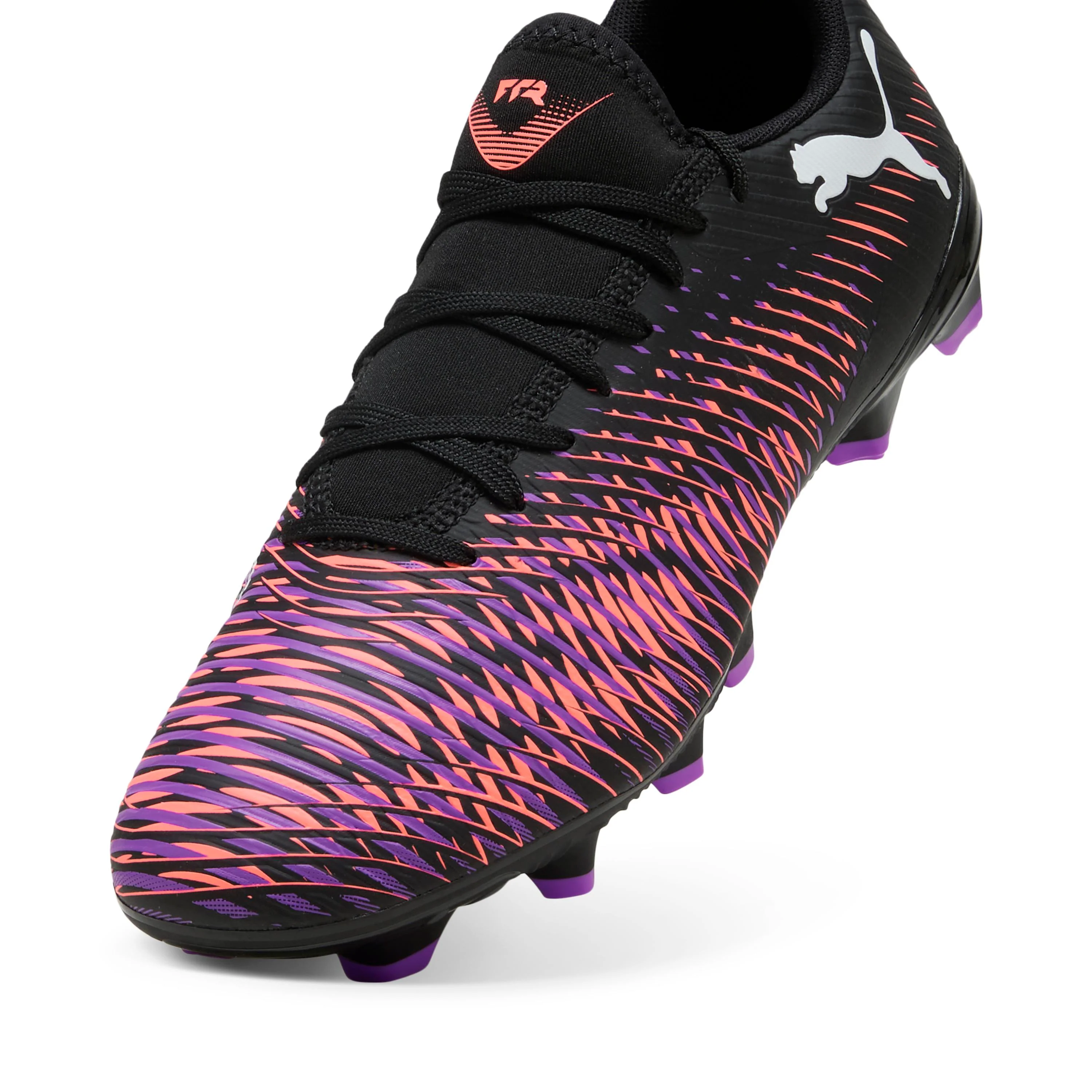 Scarpe da calcio Puma Future 8 Play da uomo nere e rosa per terreni erbosi - Image 6