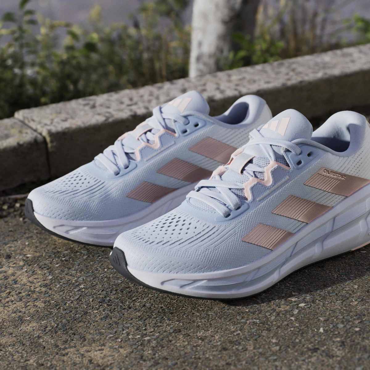 Scarpe da corsa su strada azzurre da Donna adidas Questar 3