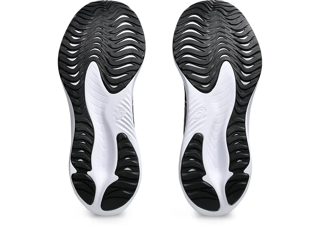 Scarpe da running da uomo nere con dettagli bianchi e logo Asics GEL-EXCITE 10 - Image 6