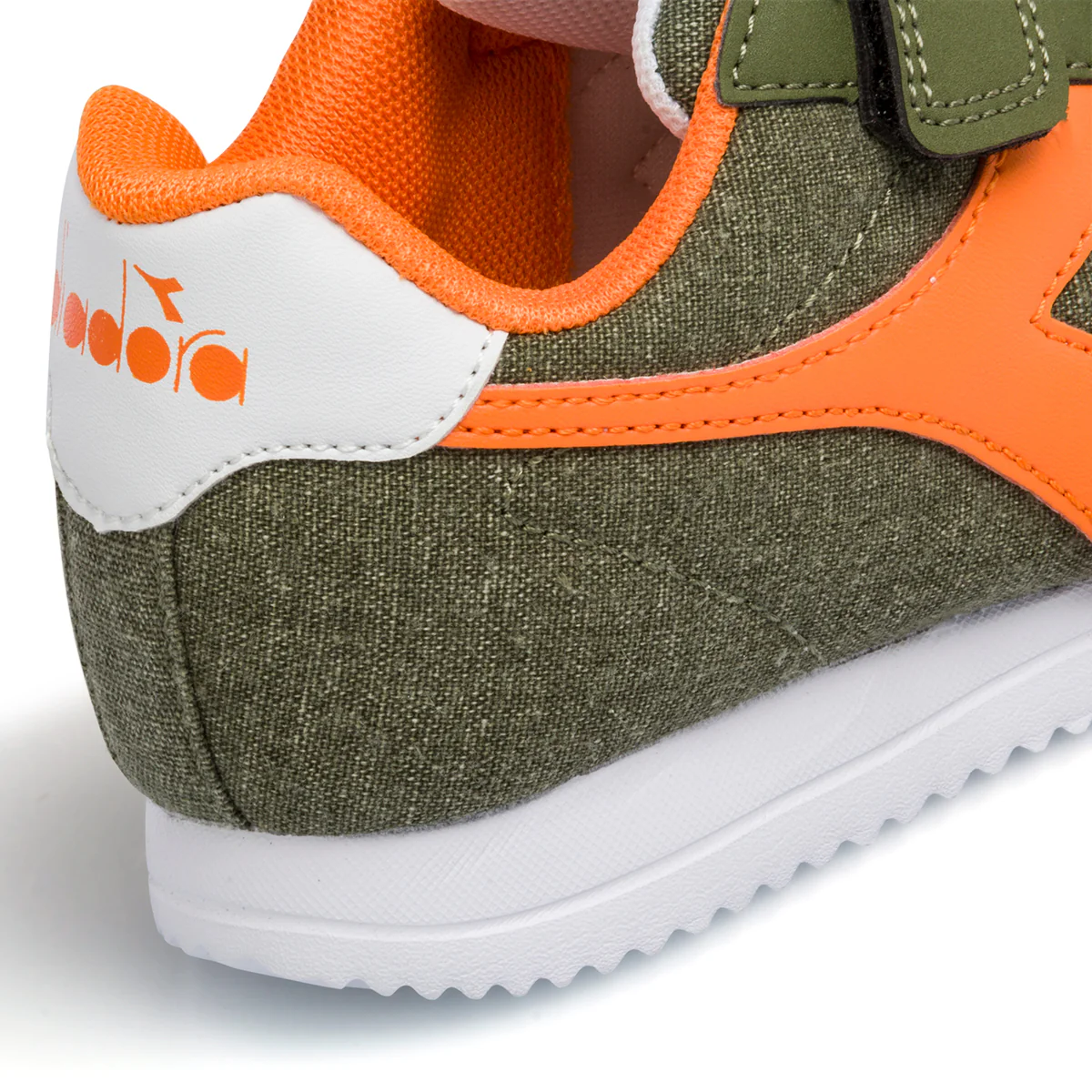 Scarpe da ginnastica verdi da bambino con logo laterale a contrasto Diadora Jog Light Ps - Image 8
