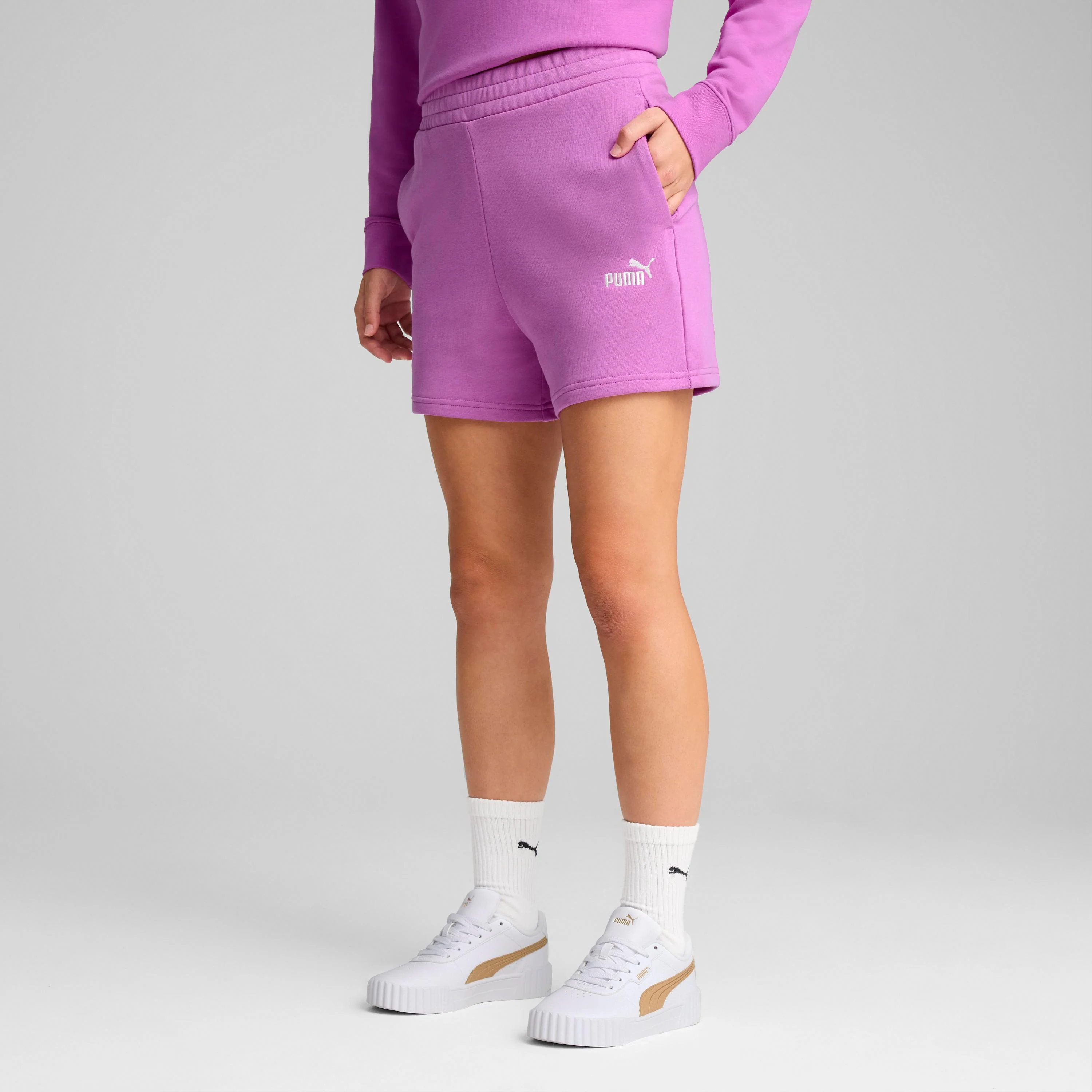 Shorts sportivi da Donna Lilla con tasche a filetto e logo ESS Small No. 1 Puma - Image 3