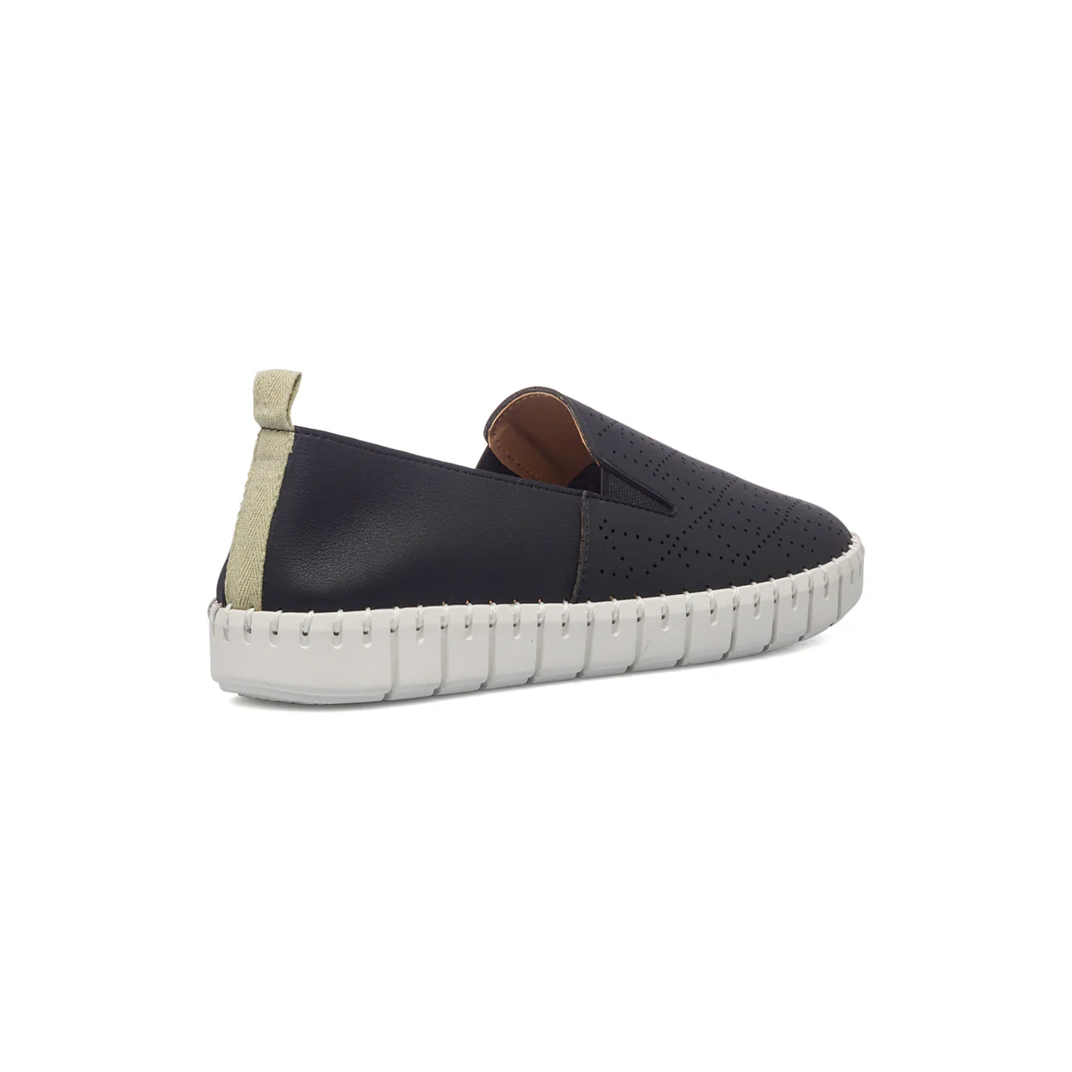 Slip-on comfort nere con dettagli traforati P Soft - Image 9