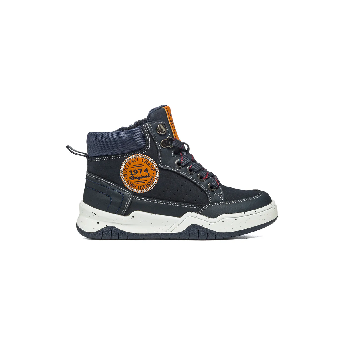 Sneakers alte blu navy con lacci bicolore e patch laterale Birilli & Monelli