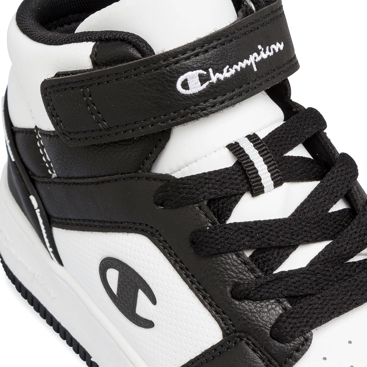 Sneakers alte da ragazzo bianche e nere con logo Champion Rebound 2.0 Mid - Image 5
