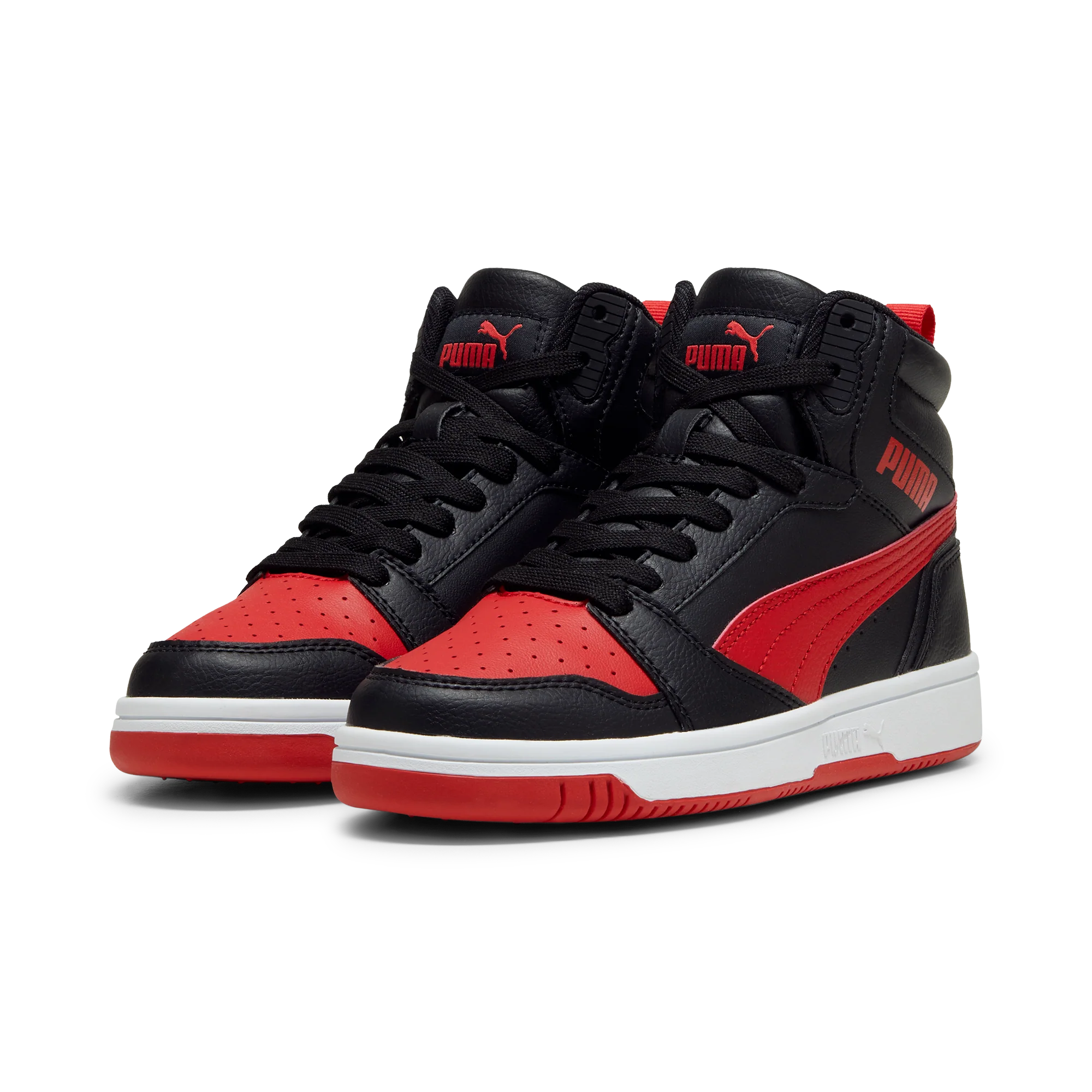 Sneakers alte da ragazzo nere con dettagli rossi Puma Rebound V6 - Image 2