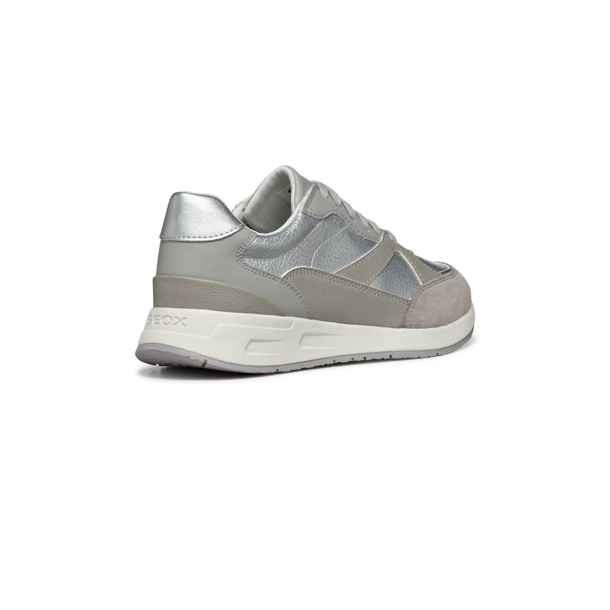 Sneakers argento da Donna con dettagli effetto scamosciato e suola traspirante Geox - Image 4
