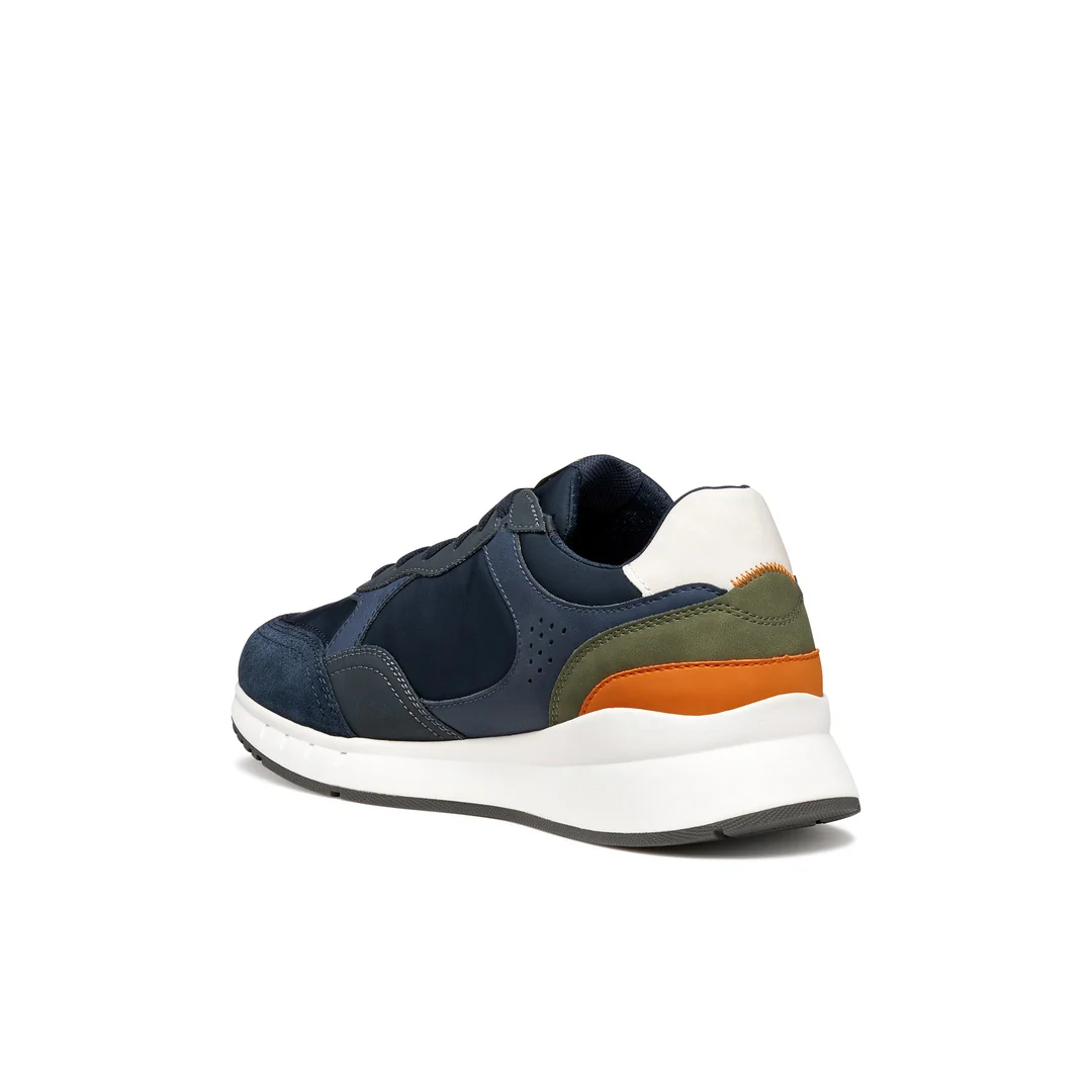 Sneakers azzurre Uomo con suola traspirante effetto scamosciato Geox - Image 5