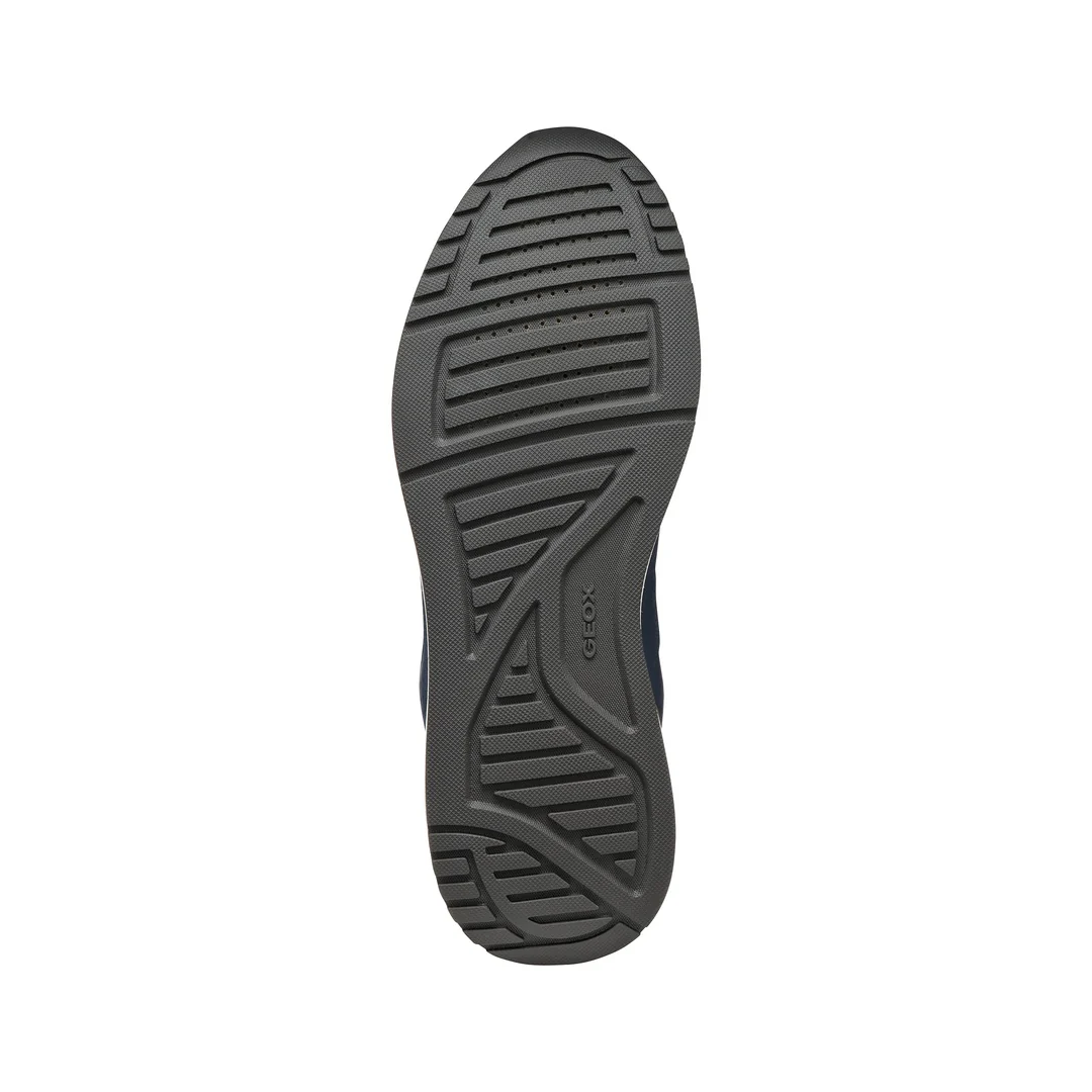 Sneakers azzurre Uomo con suola traspirante effetto scamosciato Geox - Image 9