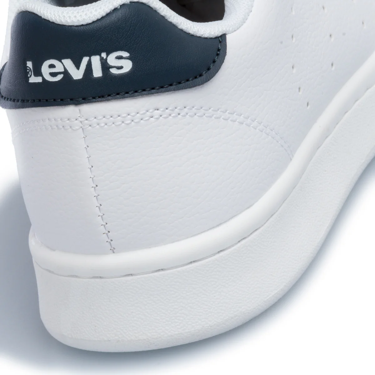 Sneakers bianche con etichetta logata Levi's Avenue - Image 7
