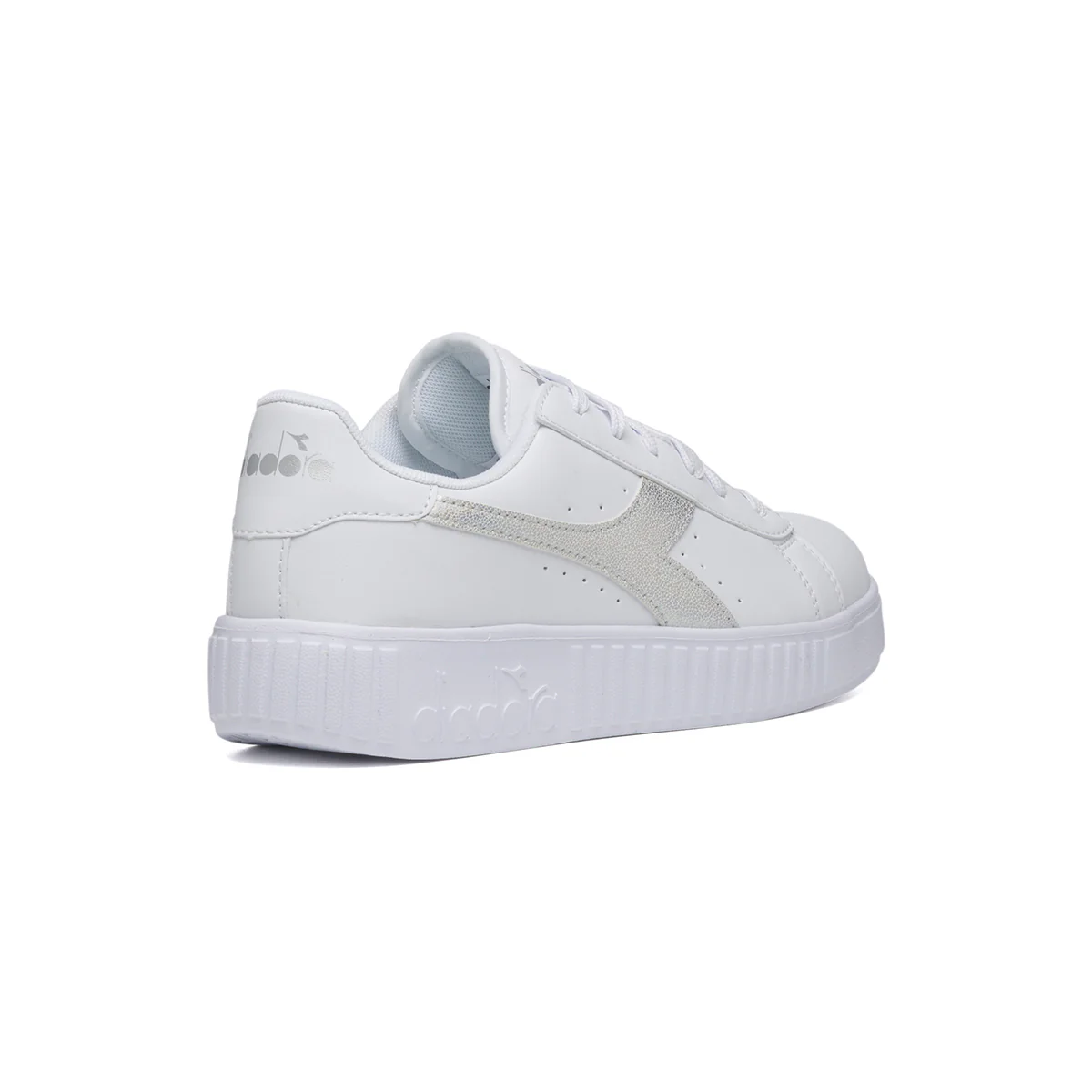 Sneakers bianche con logo argento effetto laminato Diadora Game Step Gs - Image 3