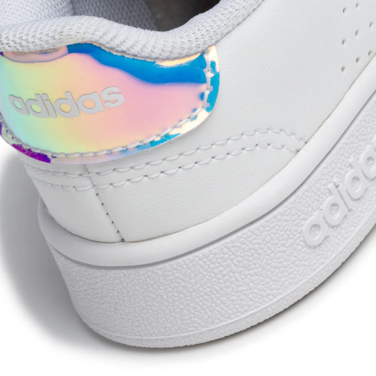 Sneakers bianche con strisce traforate adidas Advantage I - Image 7