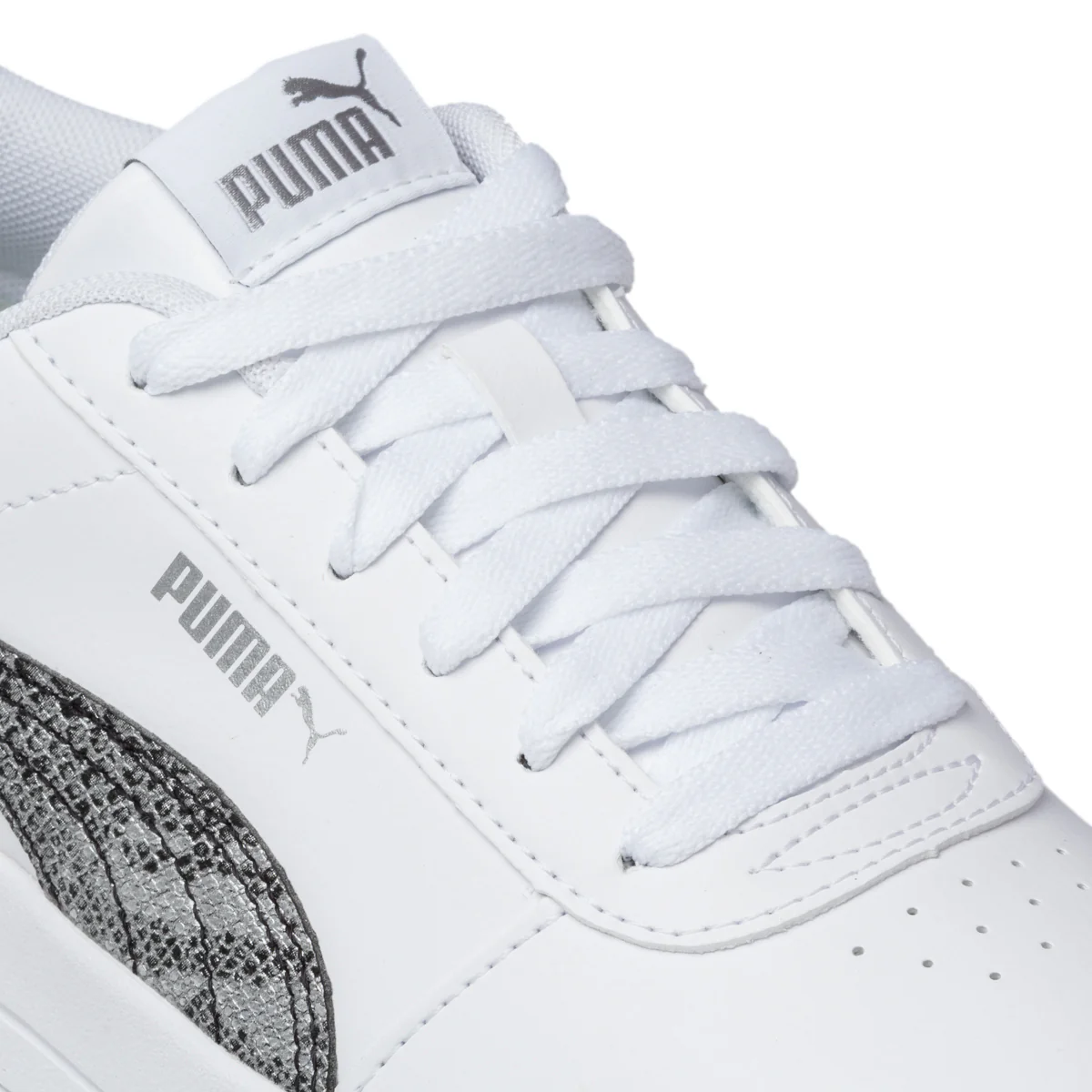 Sneakers bianche con striscia laterale argento Puma Carina Untamed - Image 6