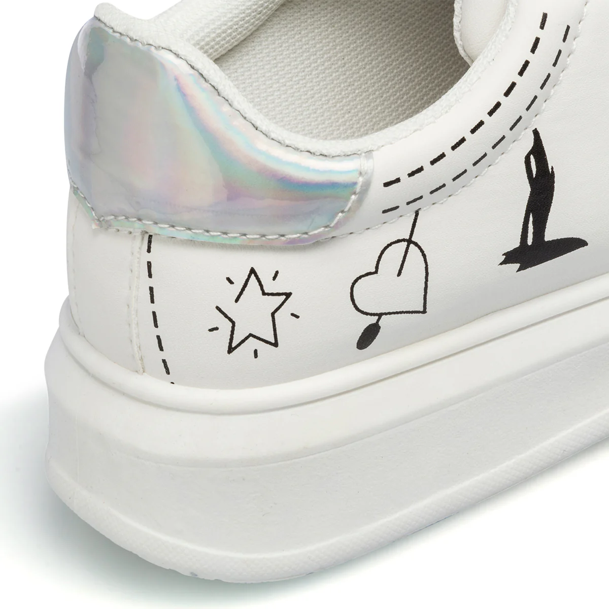 Sneakers bianche da bambina con piccole borchie e stampa a contrasto 10 Baci - Image 8