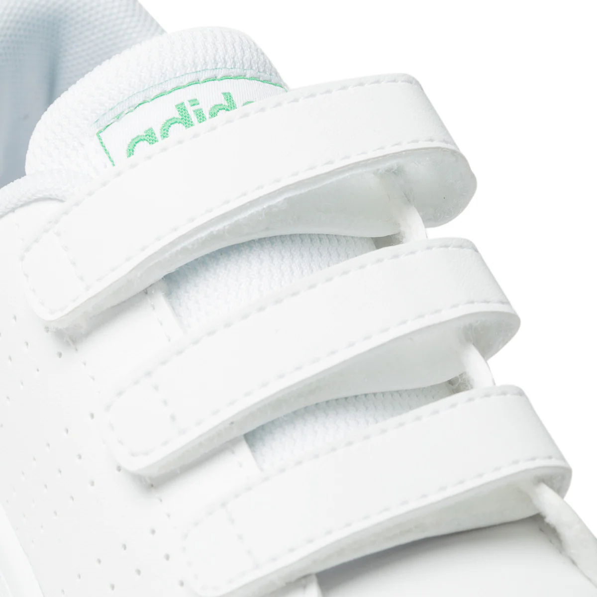 Sneakers bianche da bambino con strisce traforate adidas Advantage C - Image 6