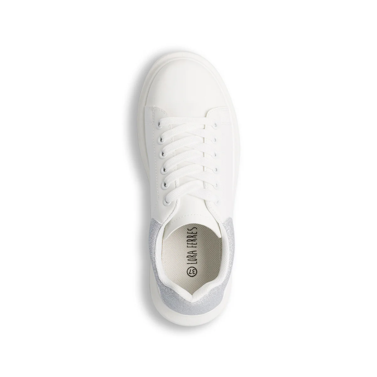 Sneakers bianche da donna con dettaglio argento glitter sul tallone e suola plaftorm Lora Ferres - Image 4