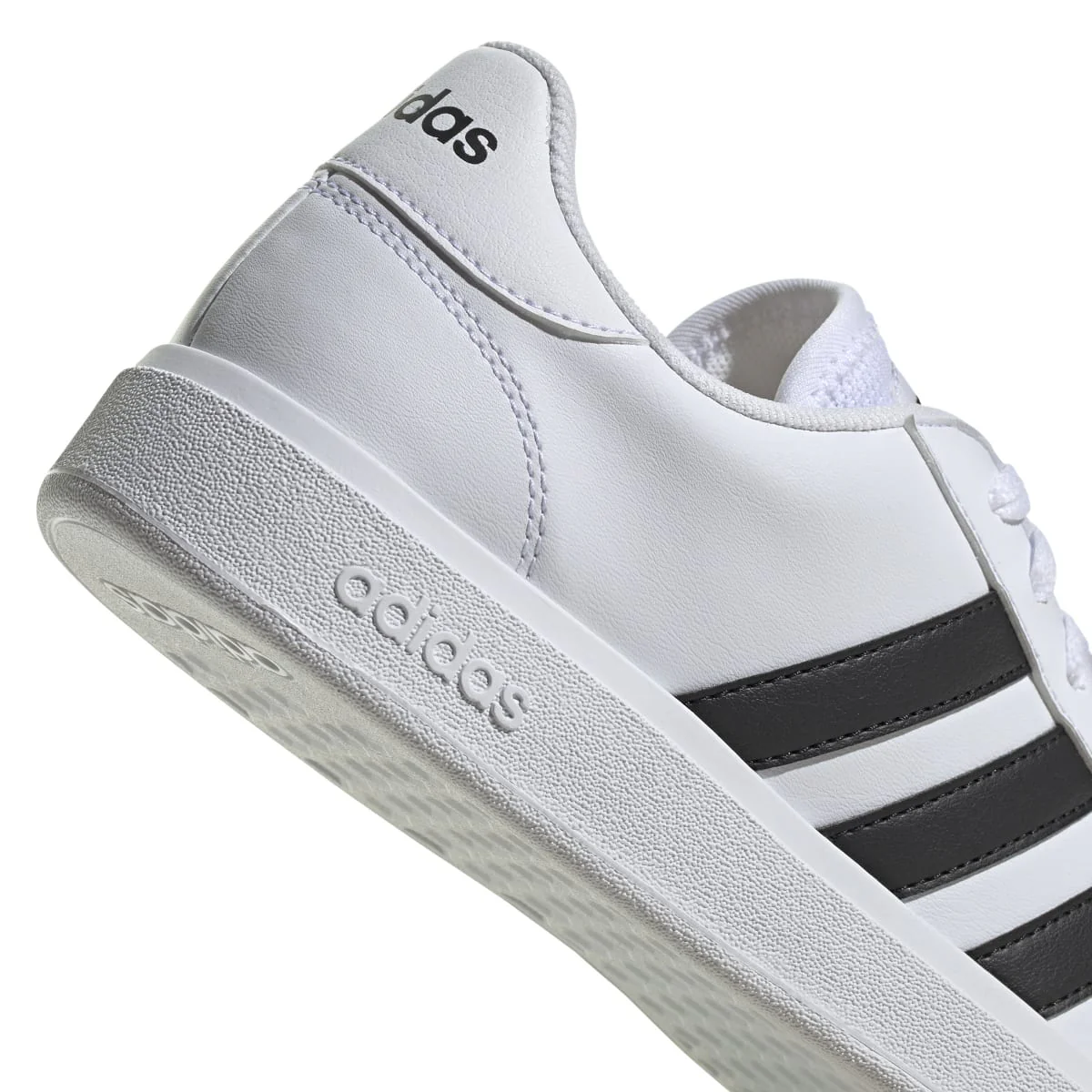 Sneakers bianche da donna con strisce a contrasto adidas Grand Court Base 2.0 - Image 8