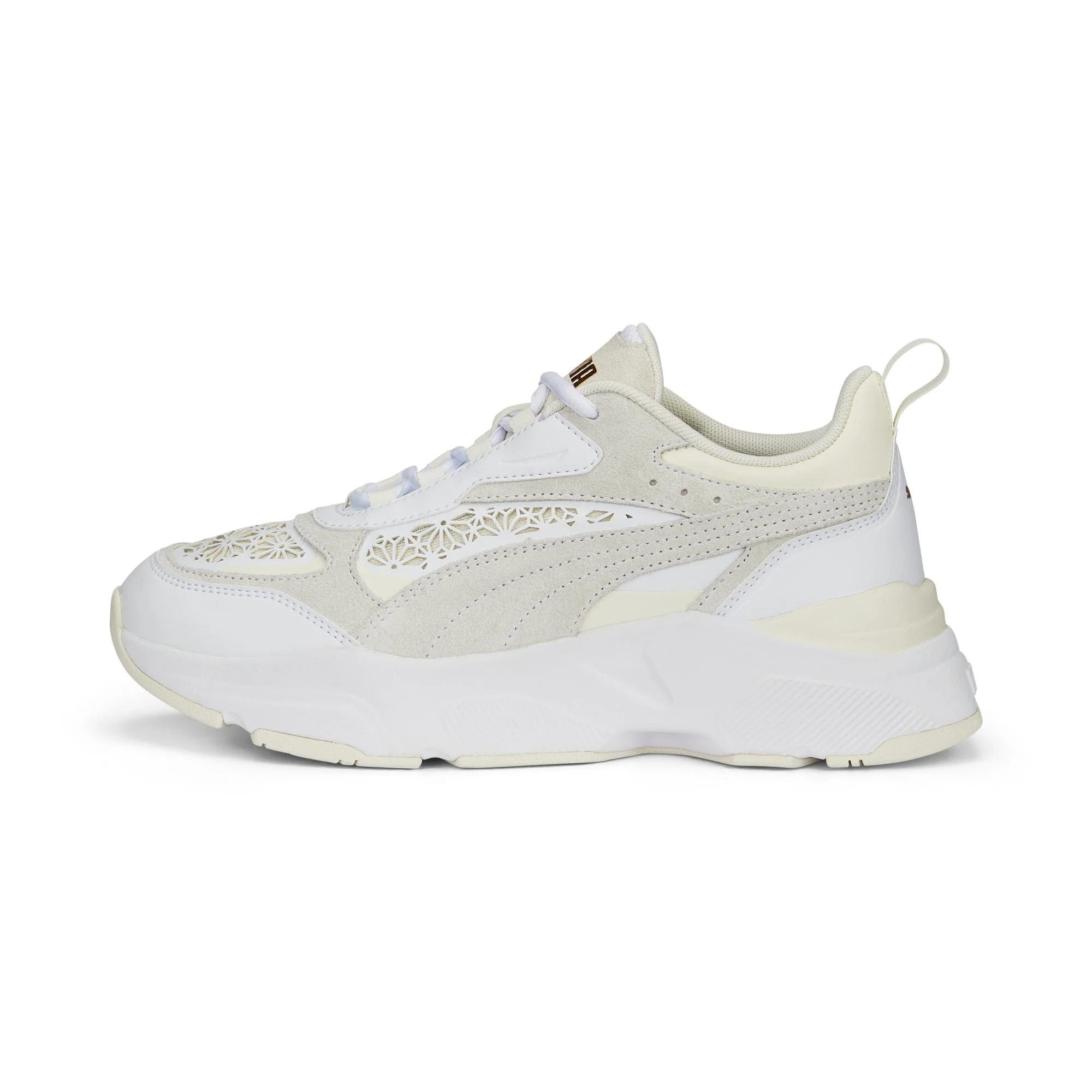 Sneakers bianche da donna con suola chunky Puma Cassia Laser Cut
