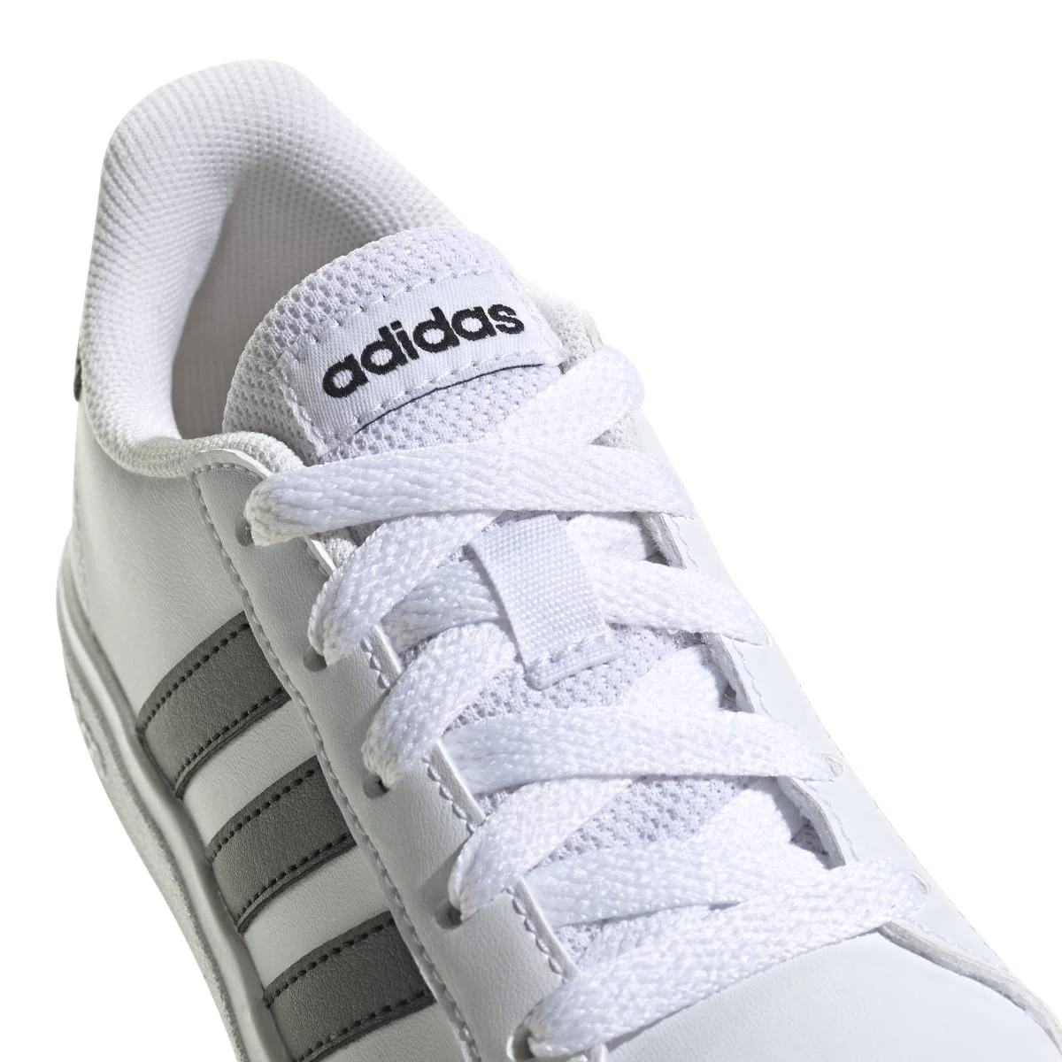 Sneakers bianche da ragazzo con strisce a contrasto adidas Grand Court 2.0 K - Image 7
