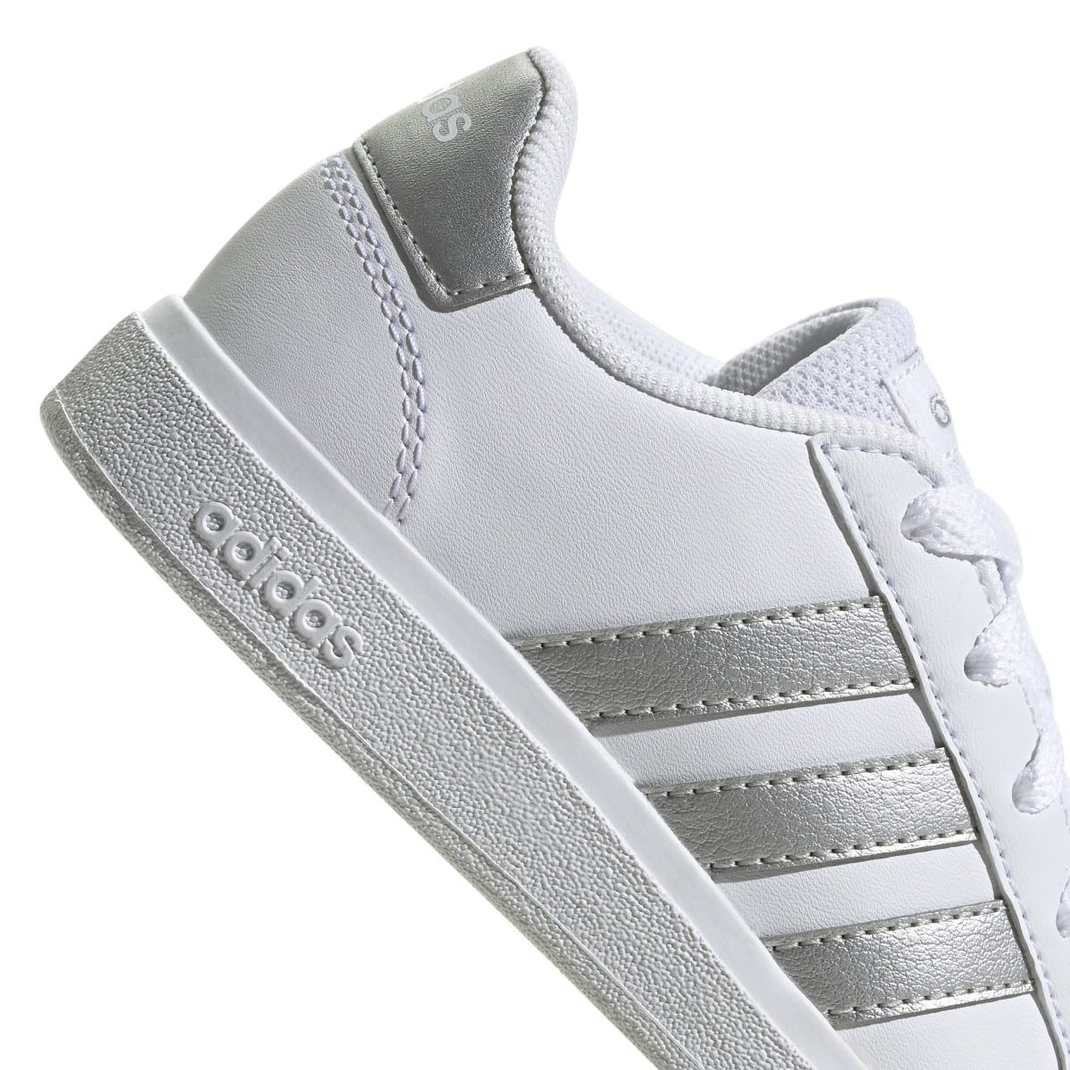 Sneakers bianche da ragazzo con strisce argento adidas Grand Court 2.0 K - Image 8