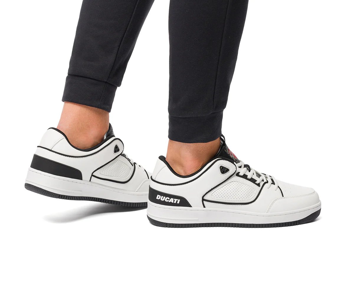 Sneakers bianche da uomo con logo olografico sulla linguetta Ducati Donington Low - Image 2