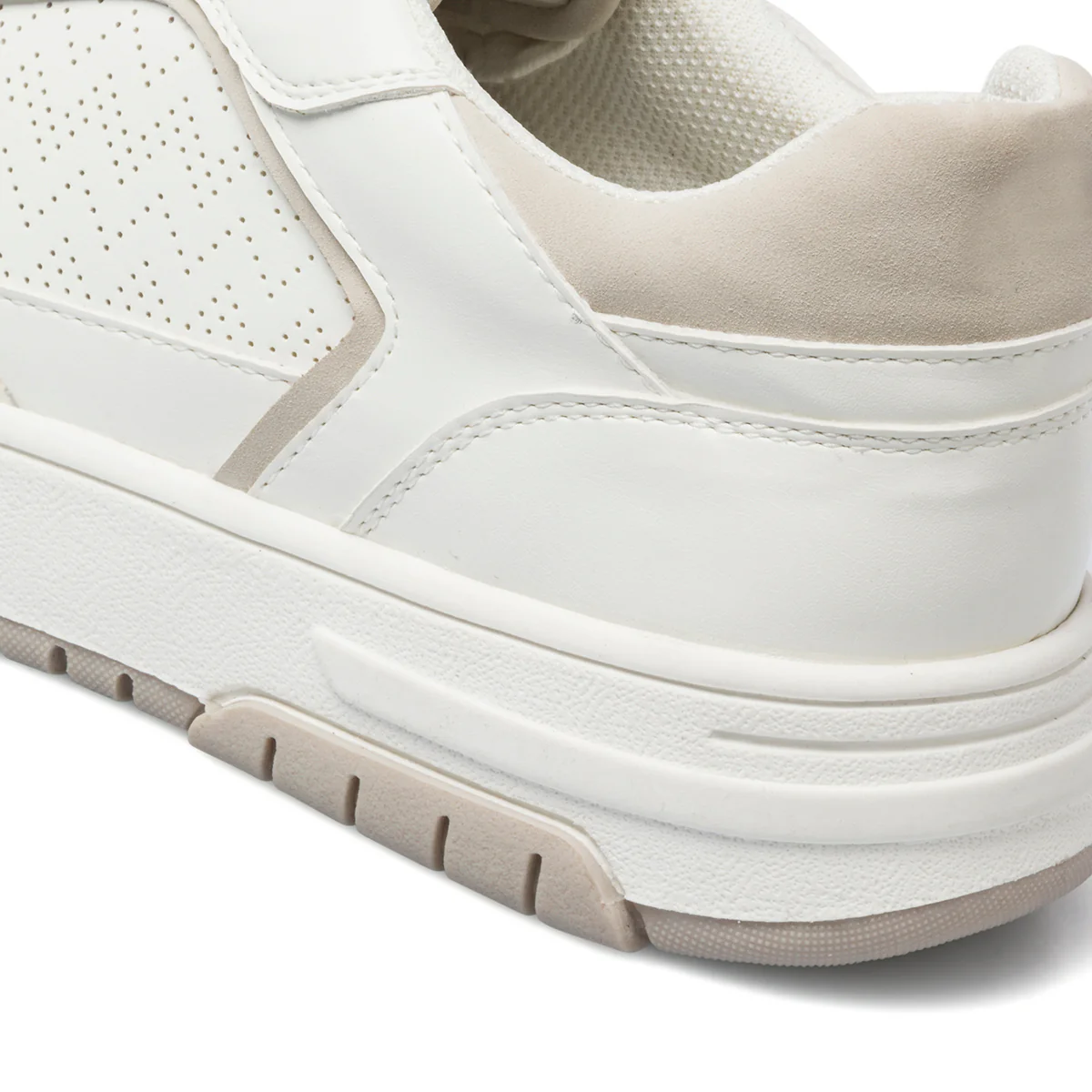 Sneakers bianche e beige da donna con dettagli traforati Swish Jeans - Image 13