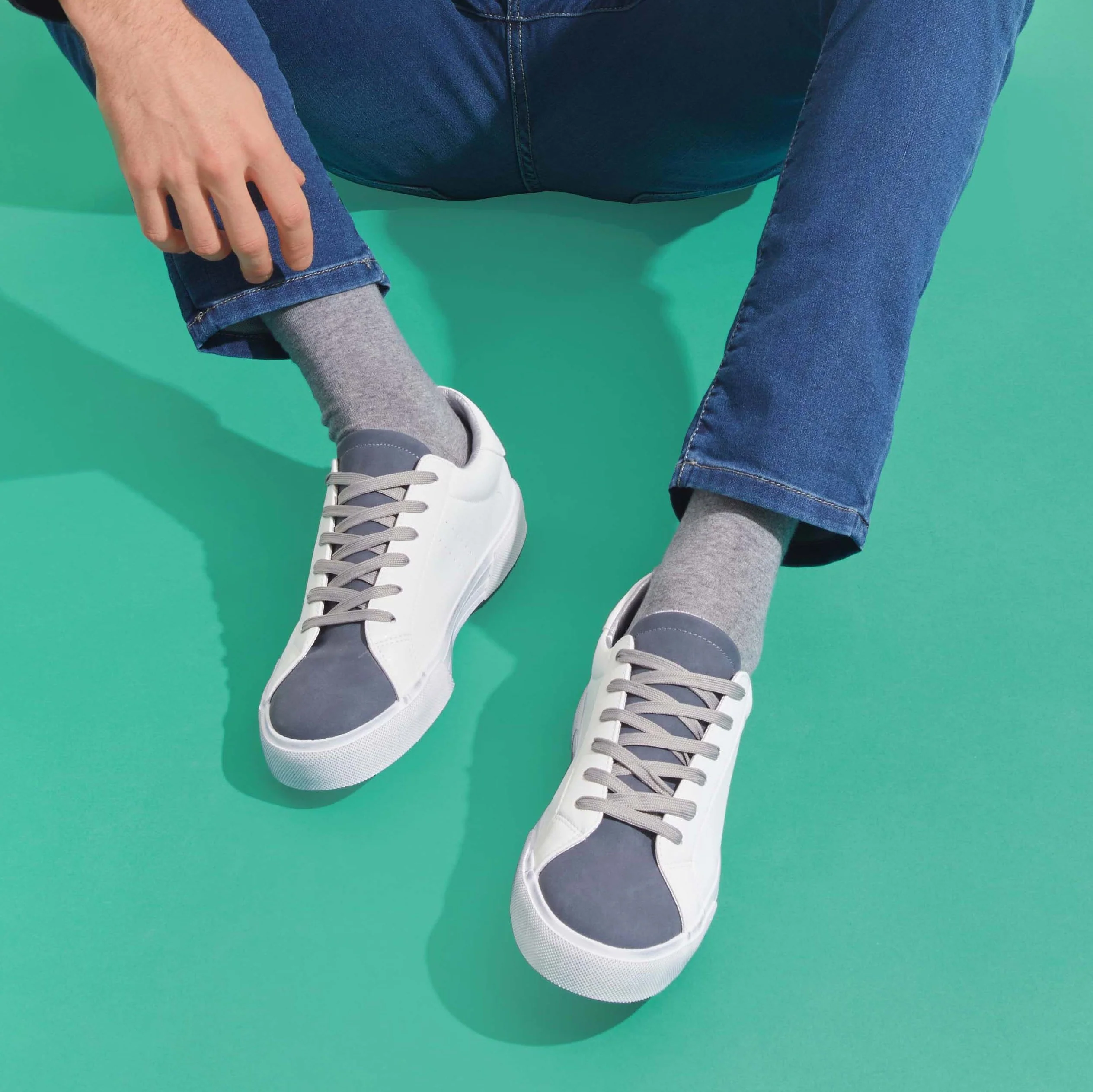 Sneakers bianche e blu da uomo con suola vintage Riflessi Urbani - Image 2