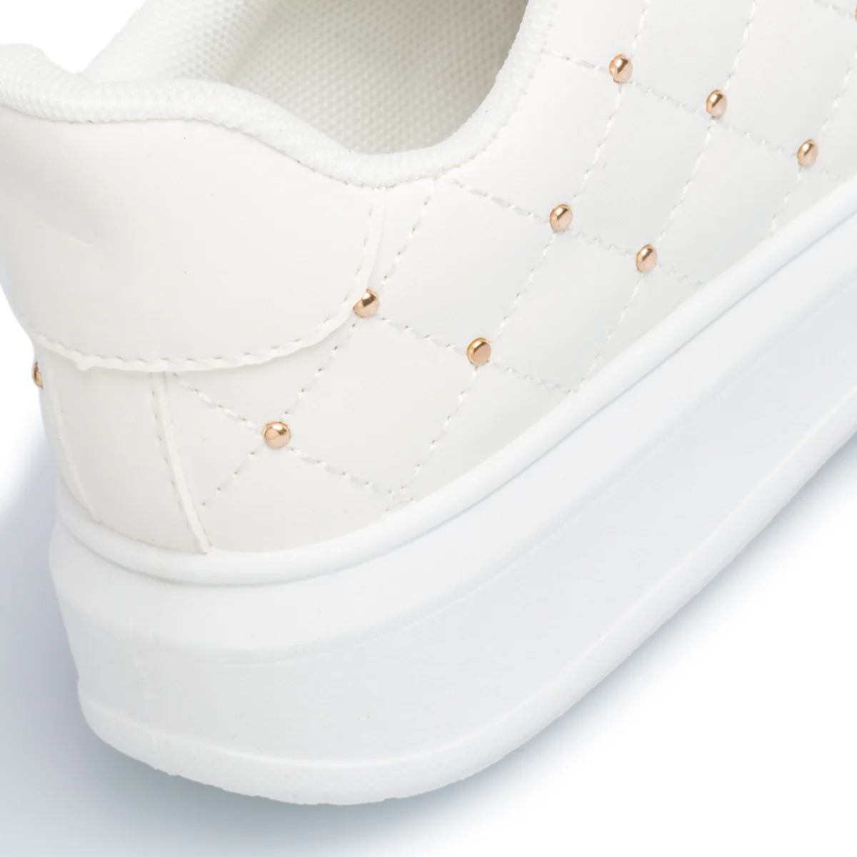 Sneakers bianche effetto trapuntato con piccole borchie 10 Baci - Image 7