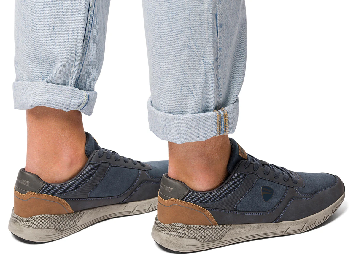 Sneakers blu da uomo con dettagli marroni Ducati - Image 2