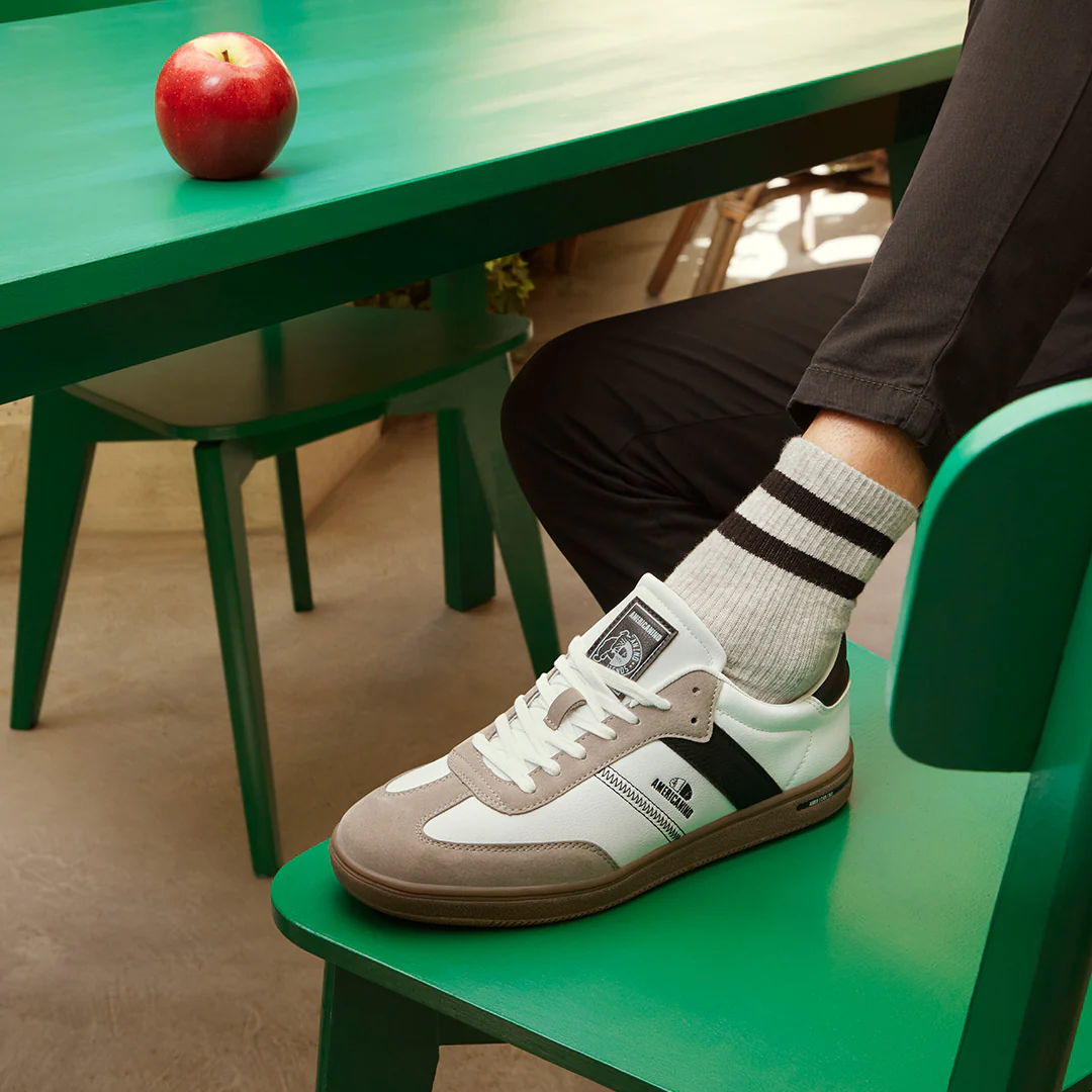 Sneakers casual da uomo bianche con dettagli neri e logo Americanino