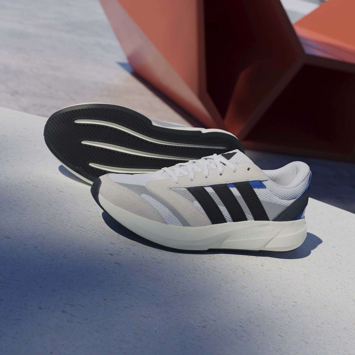 Sneakers da uomo bianche effetto scamosciato adidas LIGHTSHIFT 2.0 - Image 7