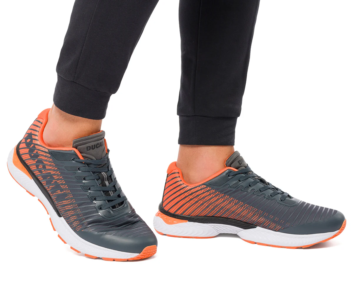 Sneakers da uomo grigie con dettagli arancioni Ducati Balderico 3 - Image 3