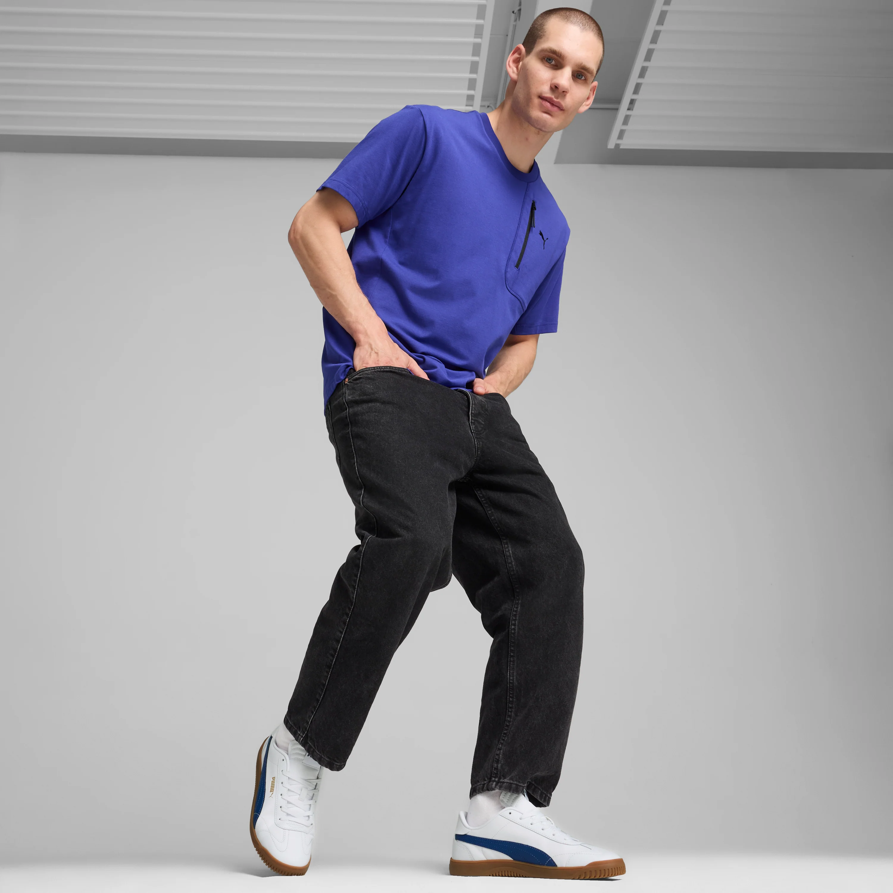 Sneakers da uomo in pelle bianche e blu Puma Club 5v5 - Image 2