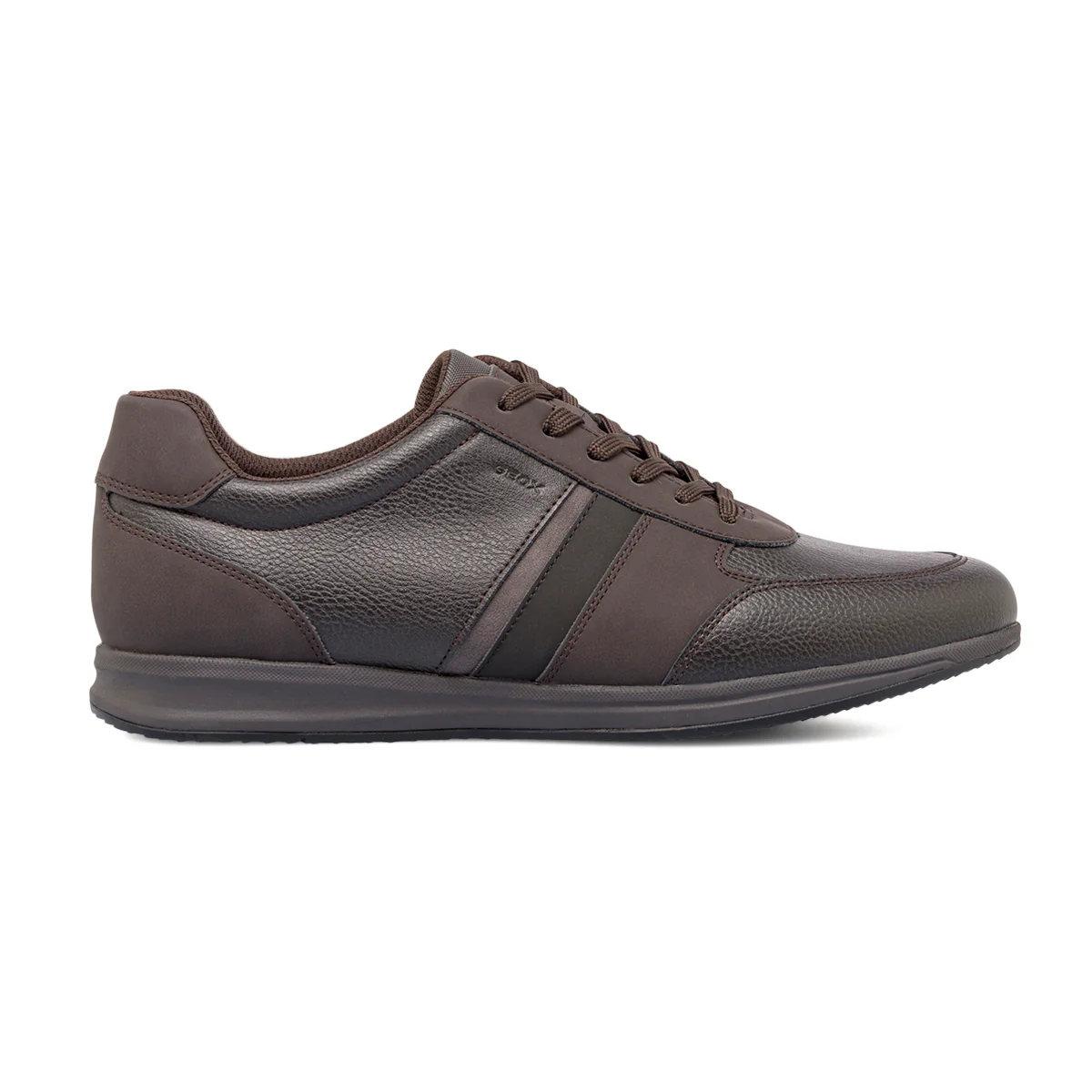 Sneakers da uomo marroni con suola traspirante e impermeabile Geox