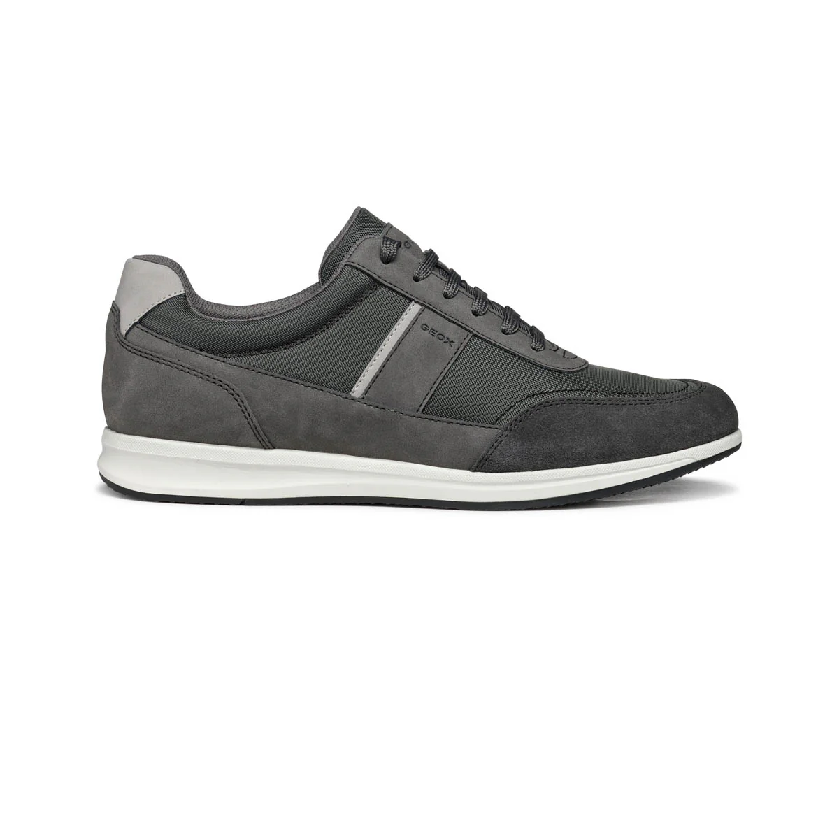 Sneakers grigie da Uomo con inserto laterale e suola traspirante Geox