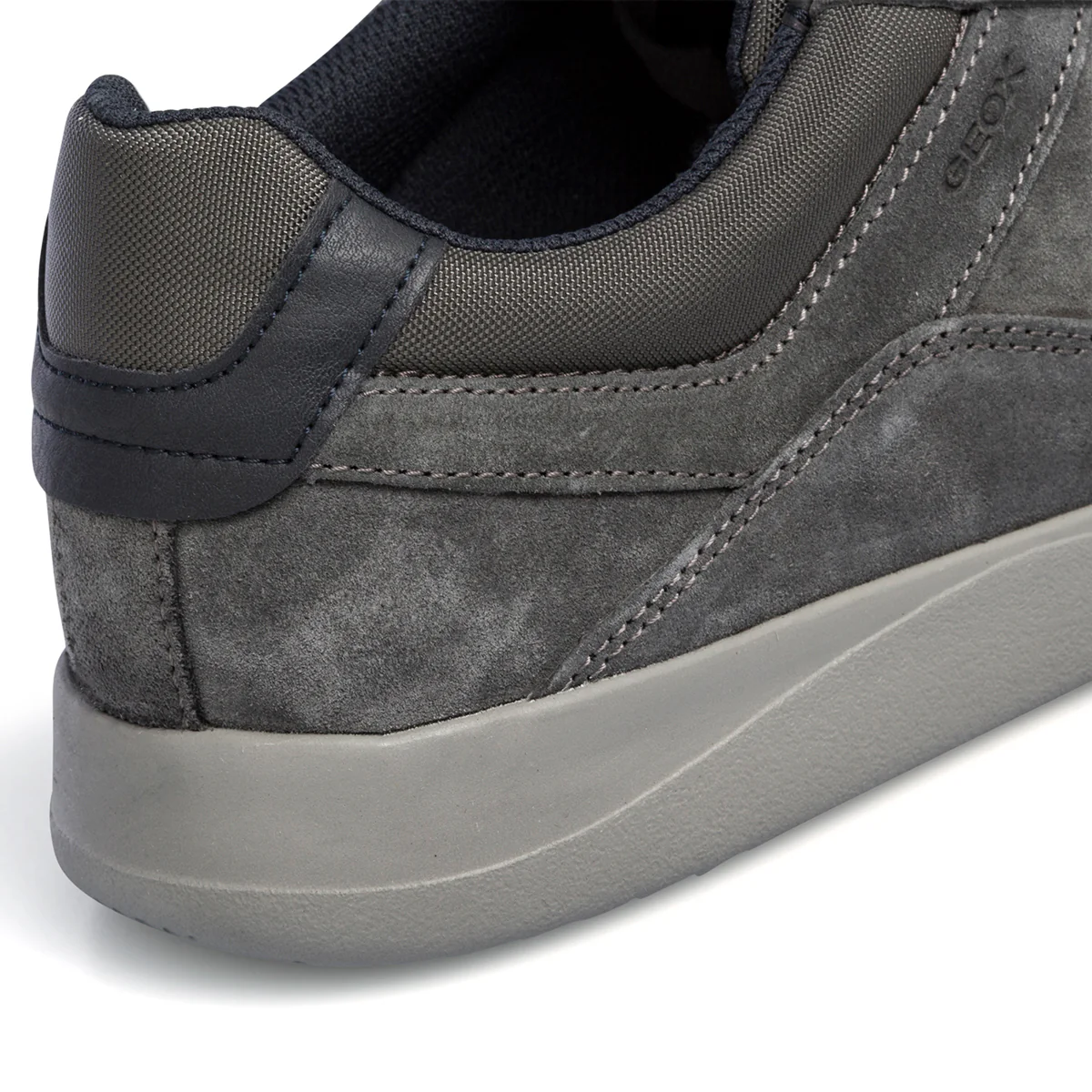 Sneakers grigie da uomo in pelle scamosciata Geox Kennet - Image 7